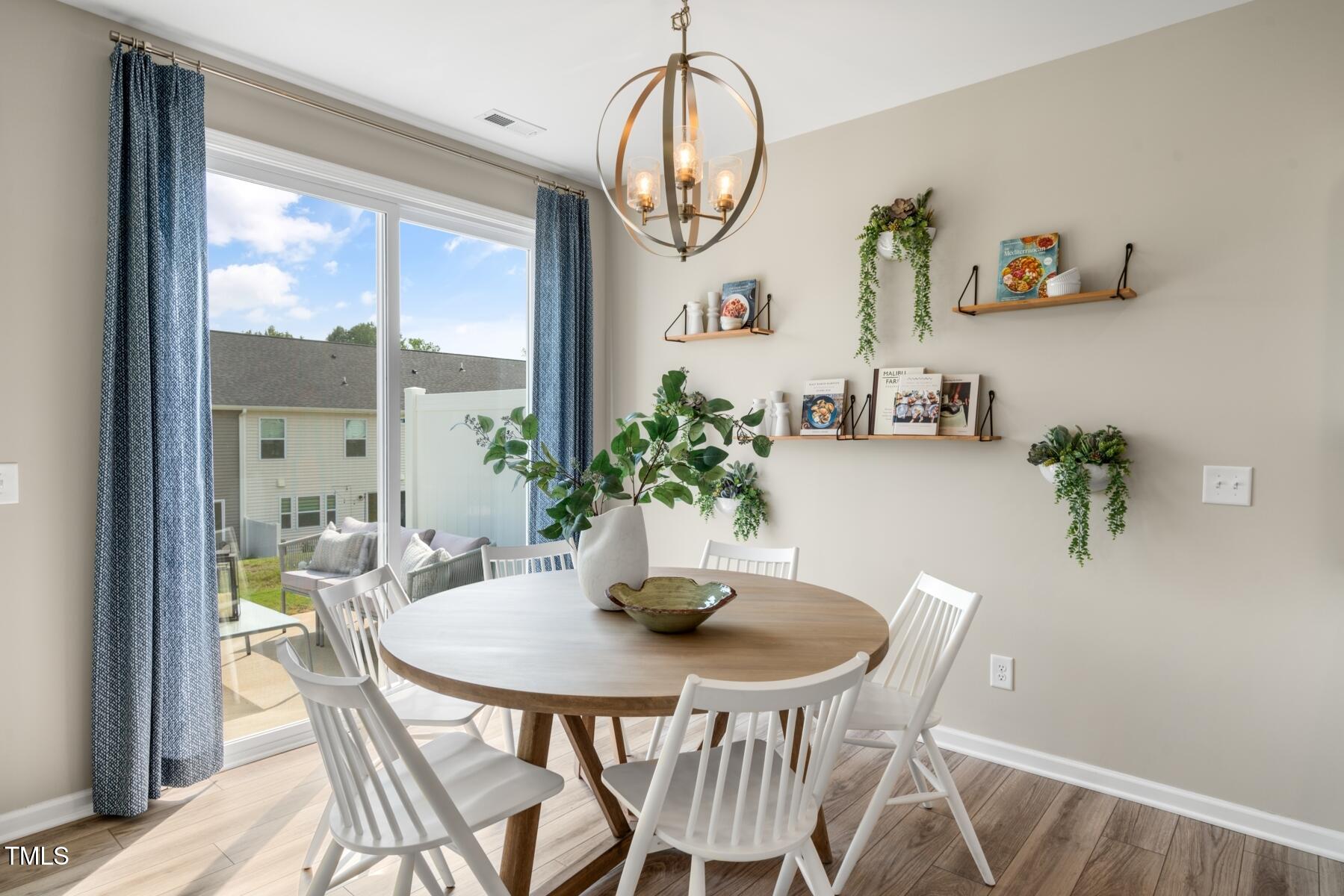 104 Kobus Court