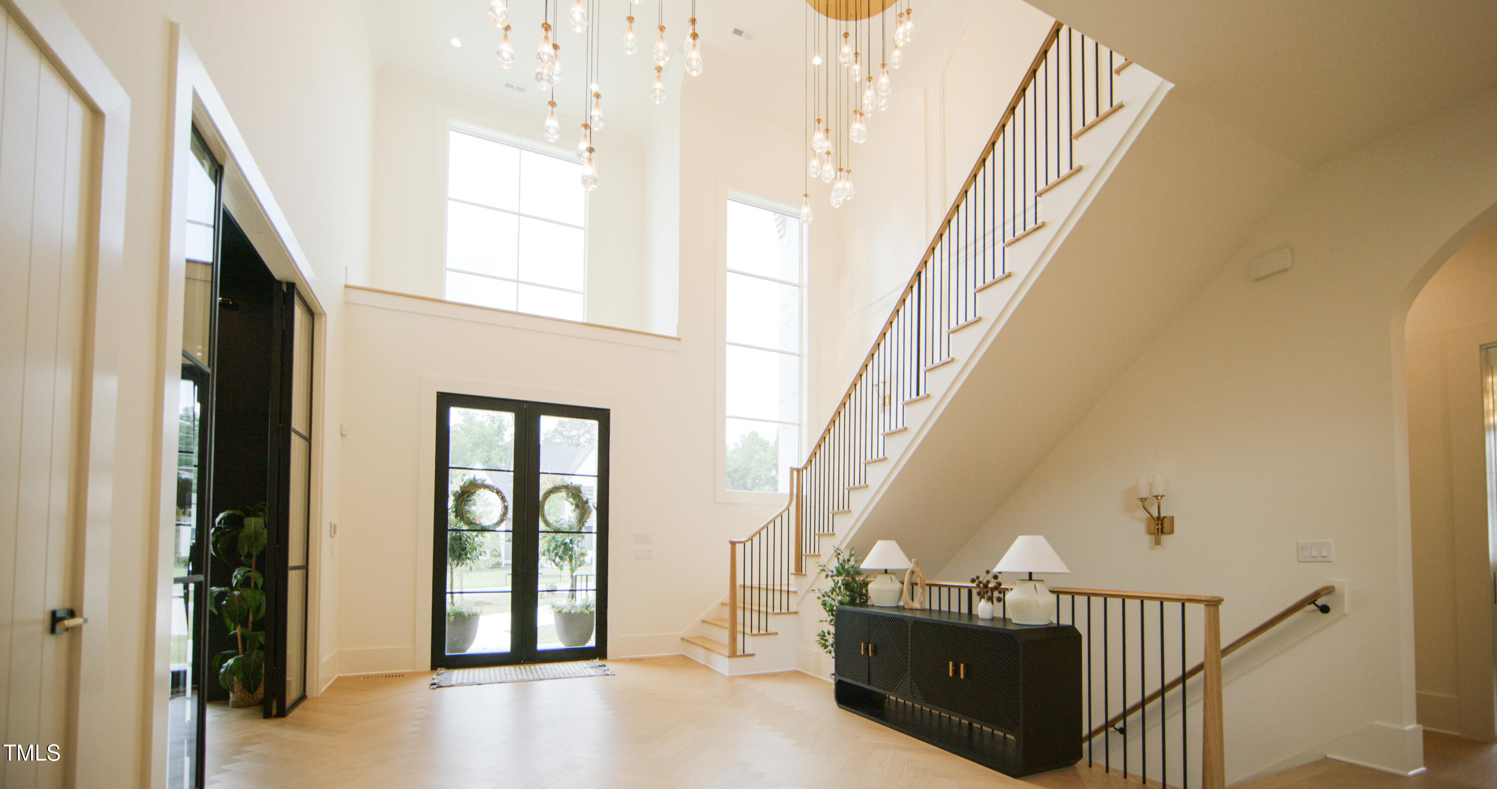 1620 Hunting Ridge Road