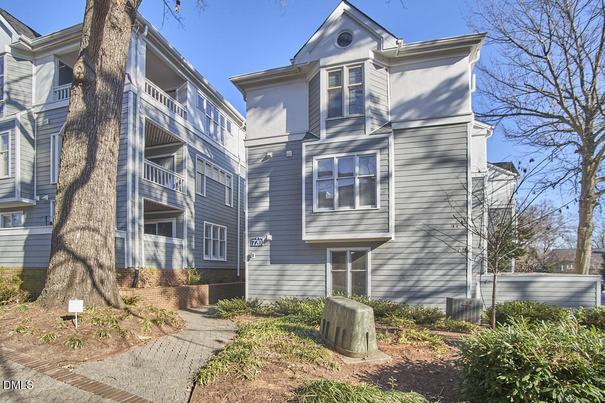 720 Bishops Park Drive 101