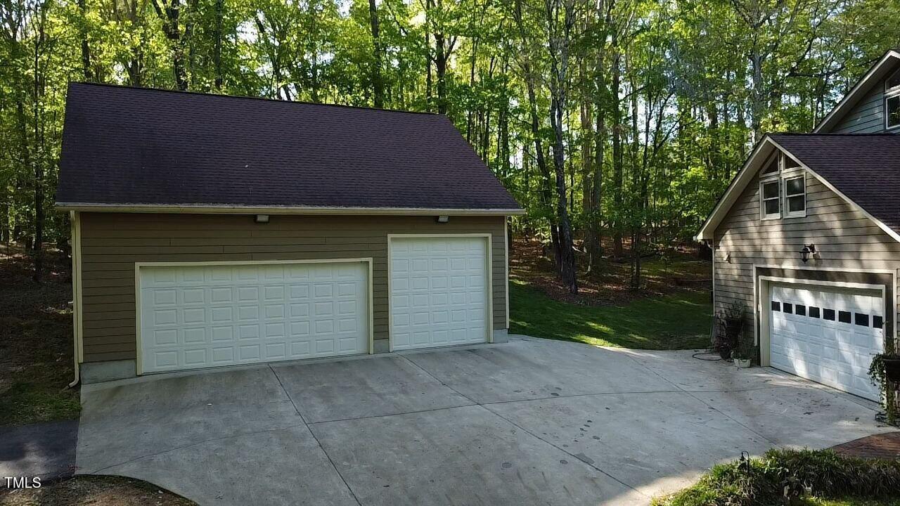 2000 Mountain Laurel Drive