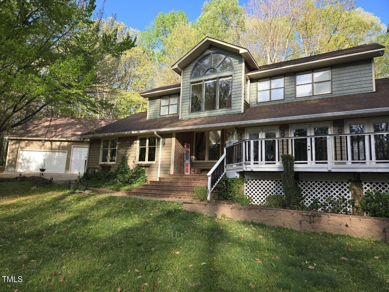 2000 Mountain Laurel Drive