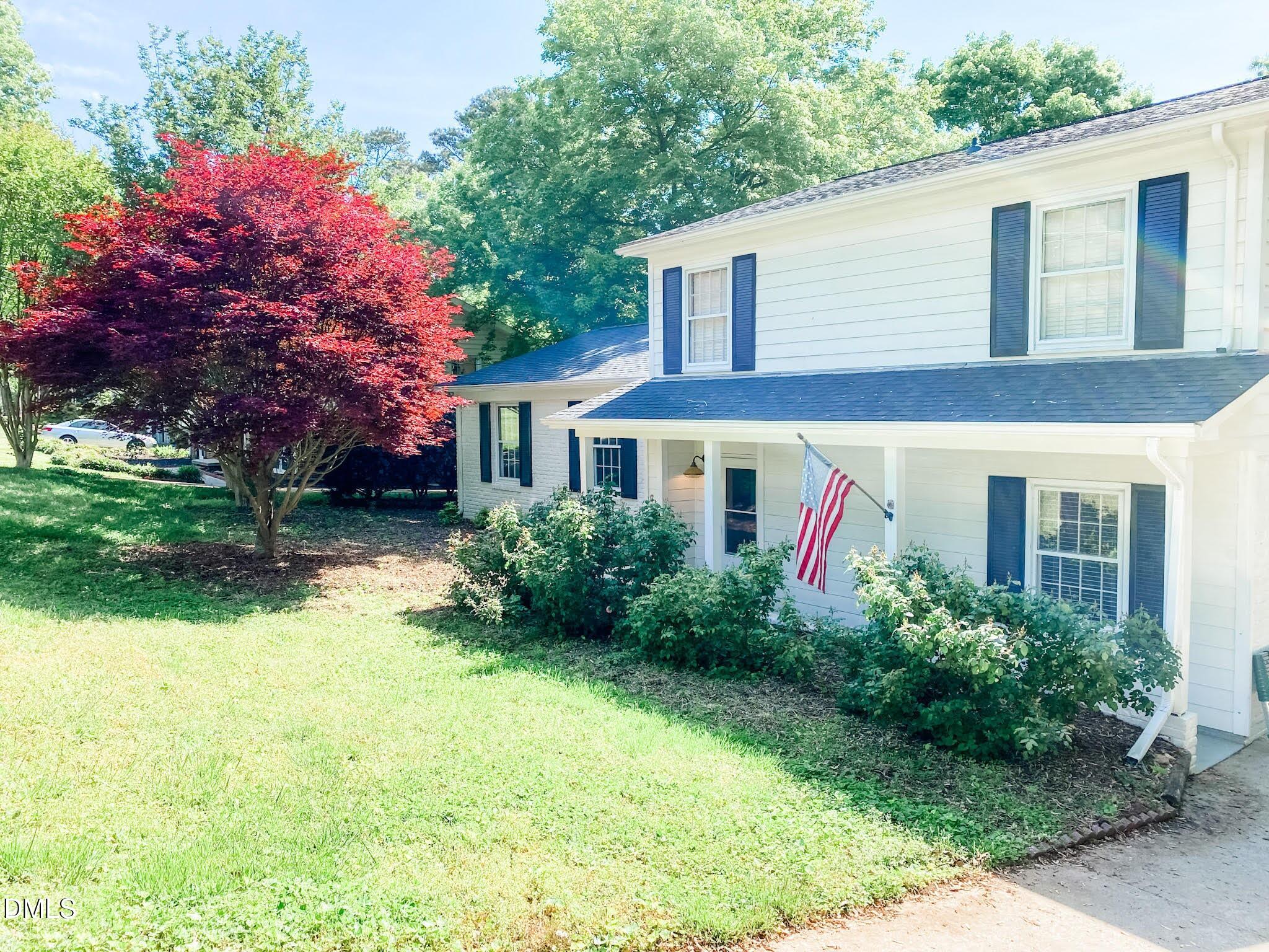 909 Tyrrell Road