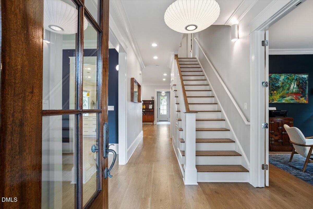 547 Guilford Circle