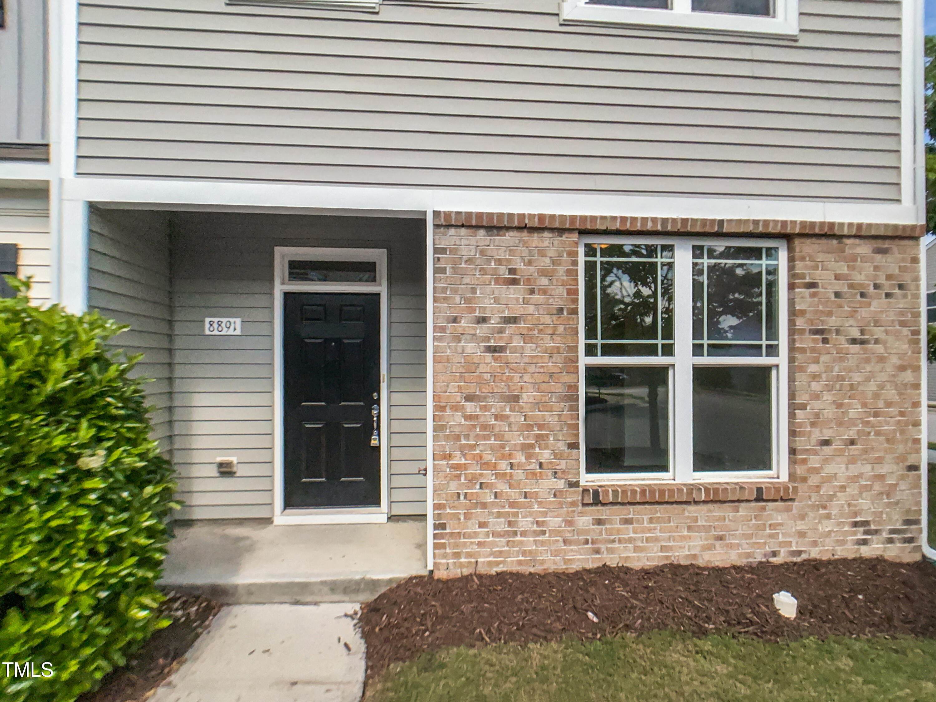 8891 Commons Townes Drive