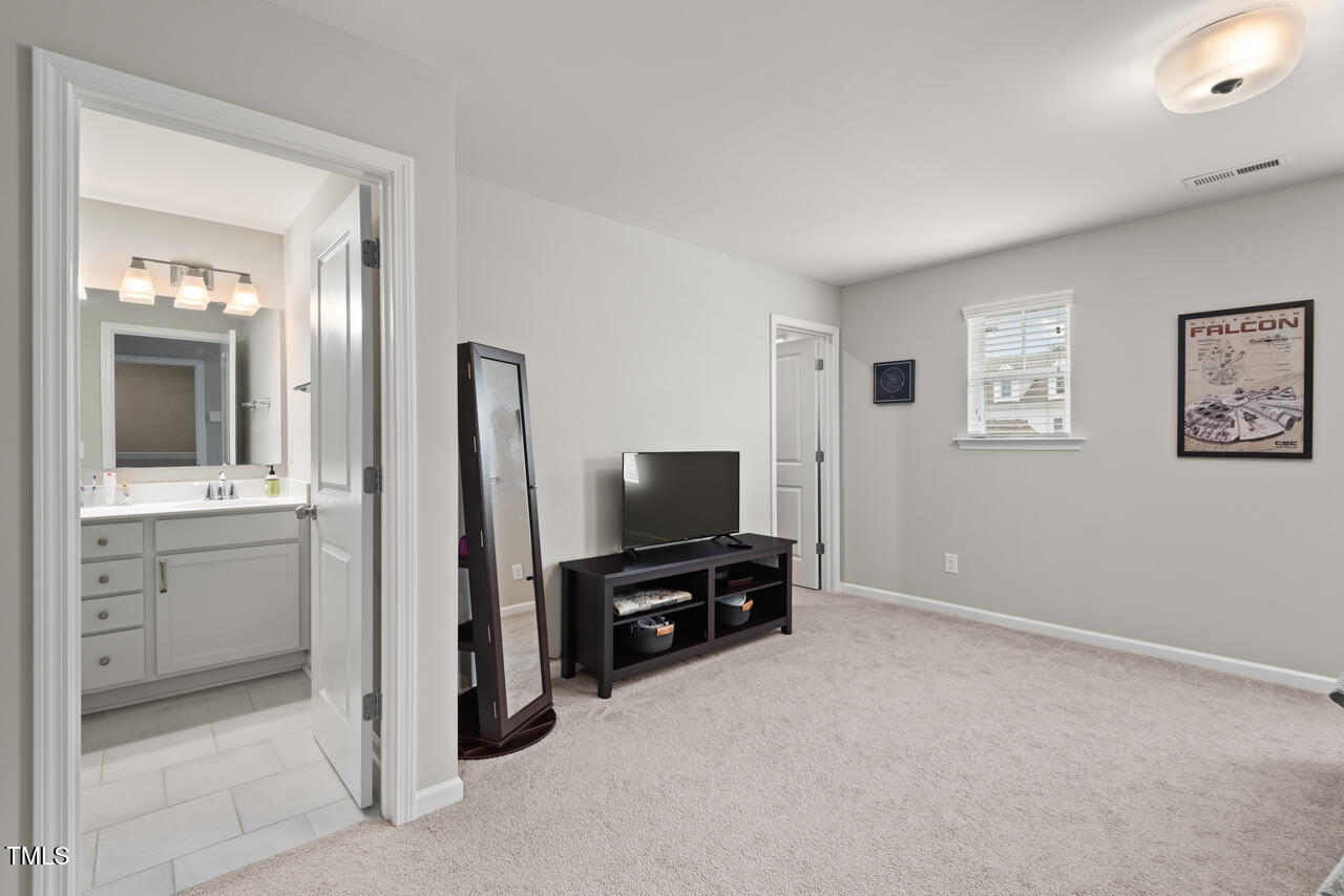 Clayton, North Carolina 27527, United States, 3 Bedrooms Bedrooms, ,3 BathroomsBathrooms,Residential,Active,106938