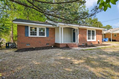 818 Rock Spring Road Fayetteville NC 28314