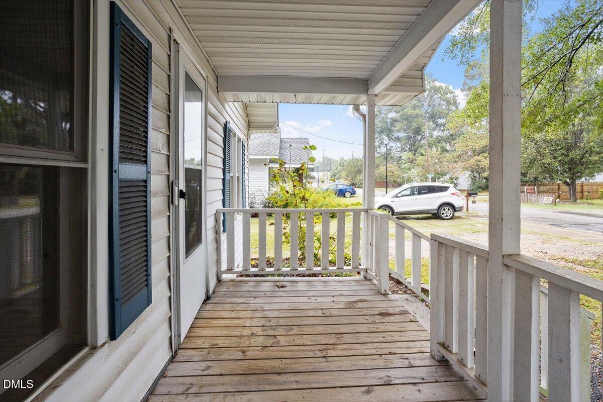 113 S Poplar Street