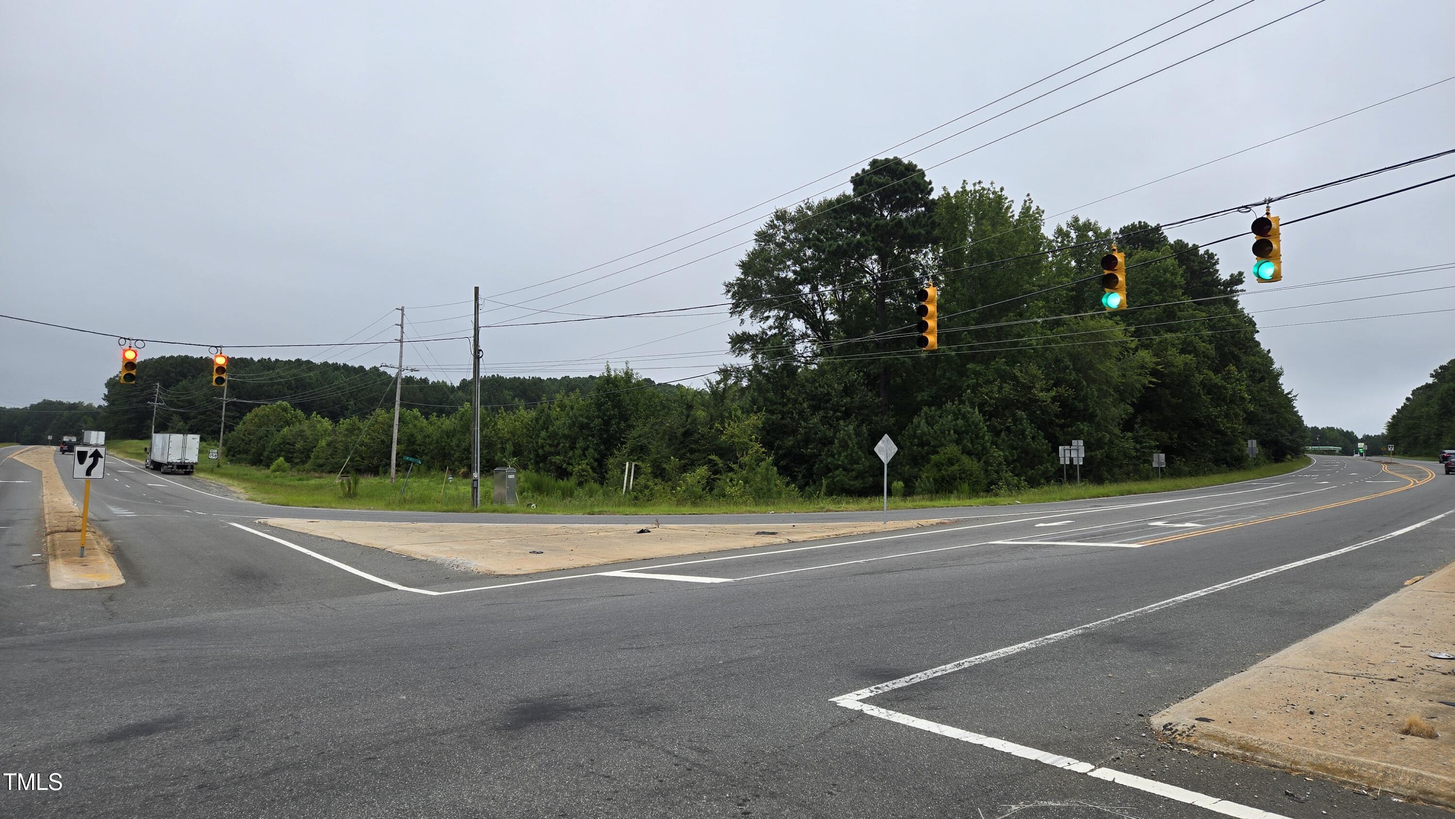 400 Oxford Loop