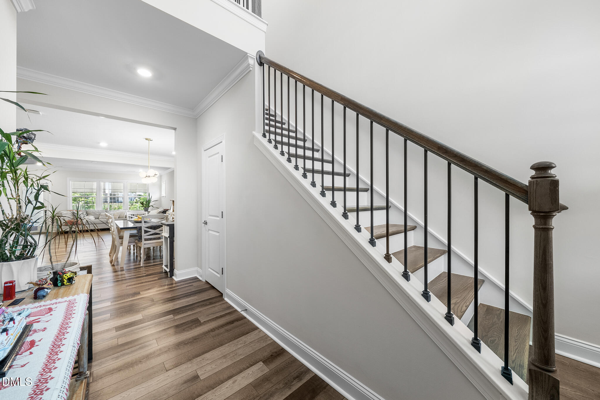 1916 Kings Knot Court