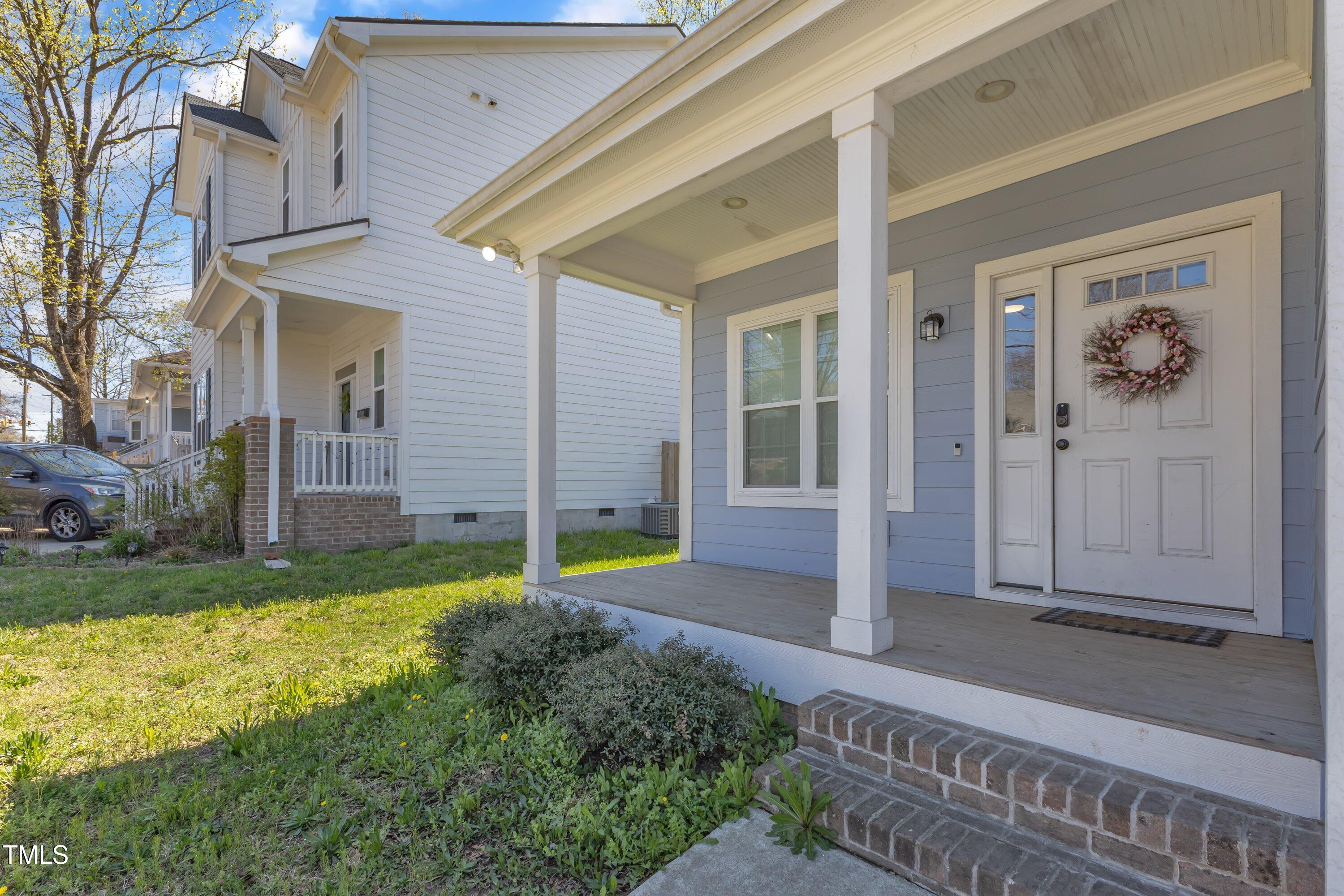 1008 Holloway Street