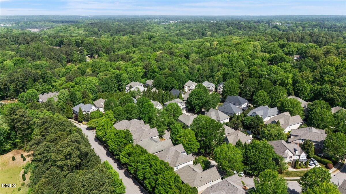 2325 Clayette Court