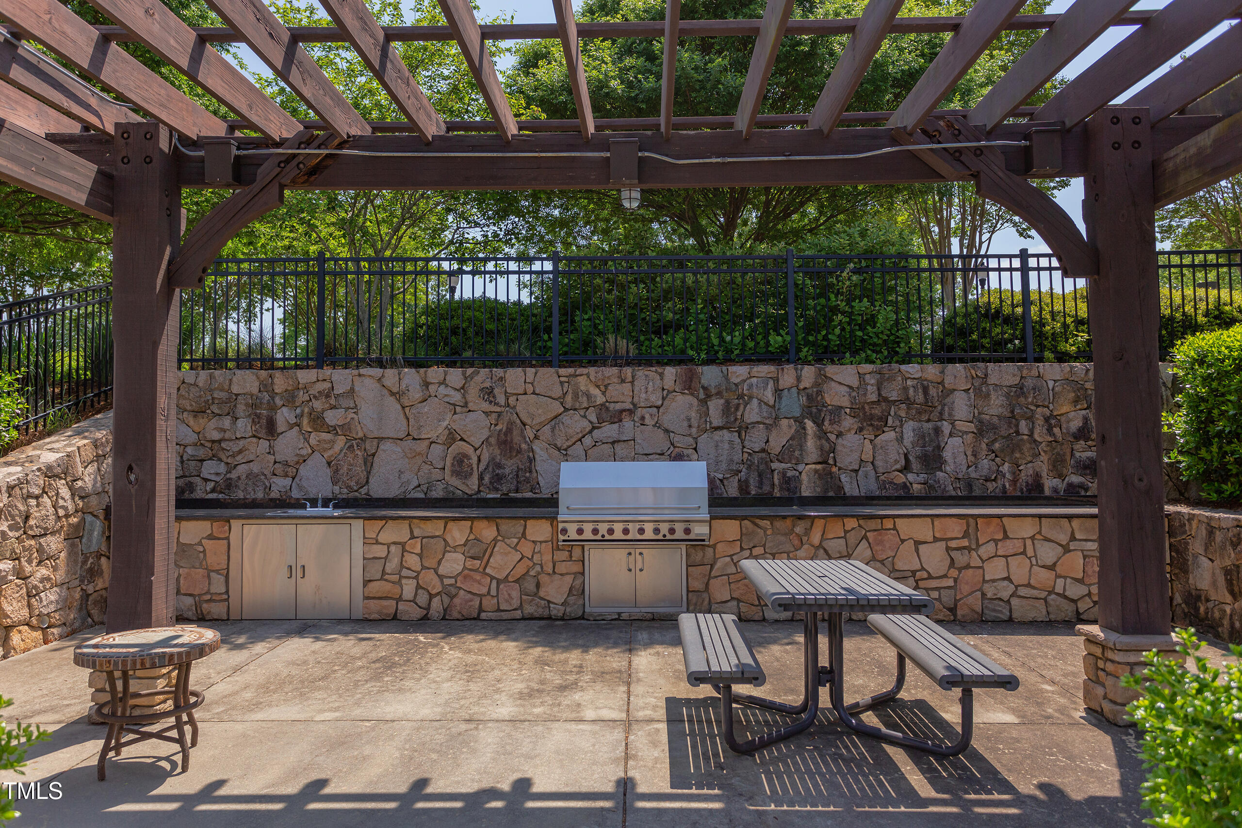 Chapel Hill, North Carolina 27516, United States, 4 Bedrooms Bedrooms, ,3 BathroomsBathrooms,Residential,Active,121555