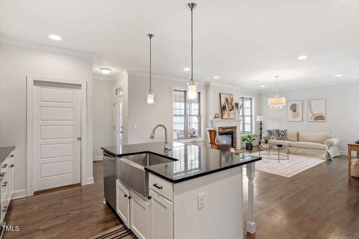 Chapel Hill, North Carolina 27516, United States, 4 Bedrooms Bedrooms, ,3 BathroomsBathrooms,Residential,Active,121555