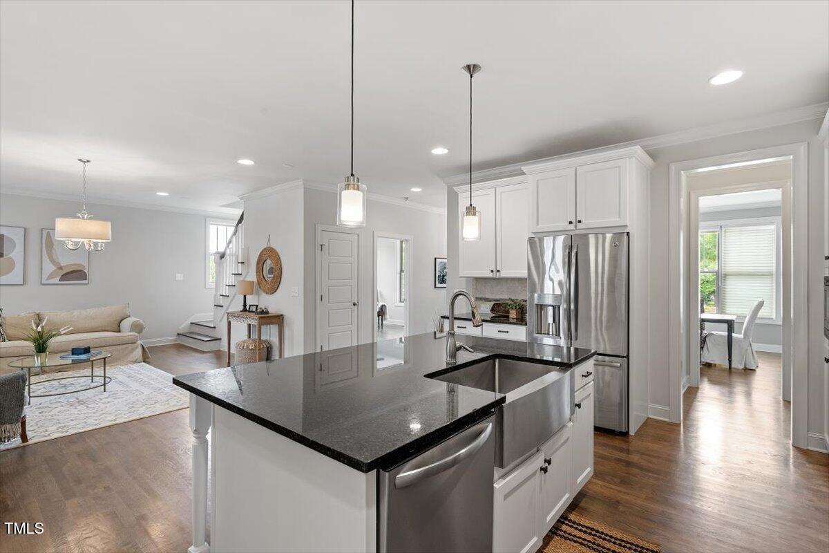 Chapel Hill, North Carolina 27516, United States, 4 Bedrooms Bedrooms, ,3 BathroomsBathrooms,Residential,Active,121555