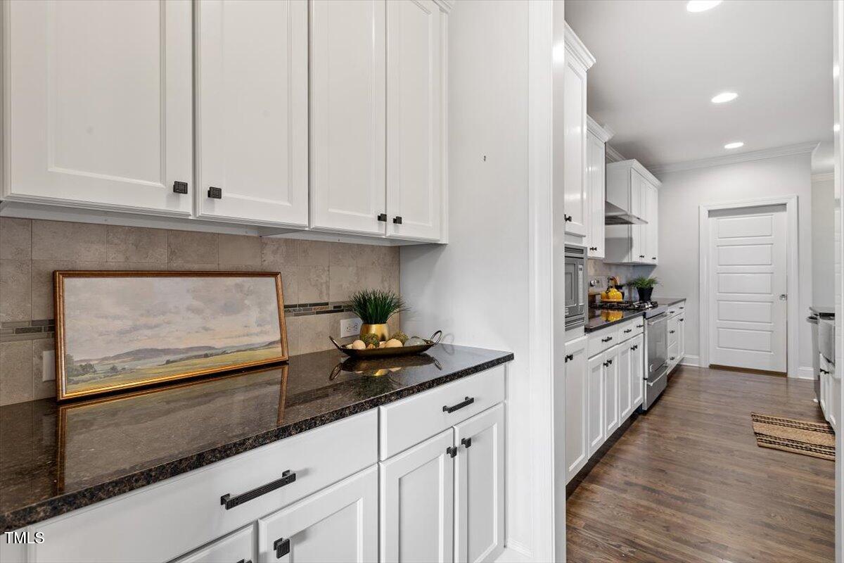 12 Beacon Ridge Boulevard