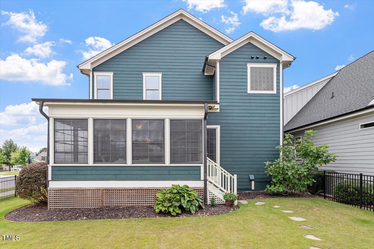 Chapel Hill, North Carolina 27516, United States, 4 Bedrooms Bedrooms, ,3 BathroomsBathrooms,Residential,Active,121555