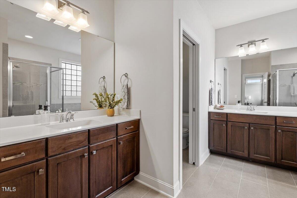 Chapel Hill, North Carolina 27516, United States, 4 Bedrooms Bedrooms, ,3 BathroomsBathrooms,Residential,Active,121555