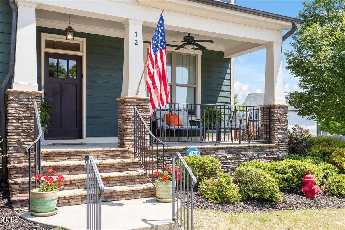 12 Beacon Ridge Boulevard