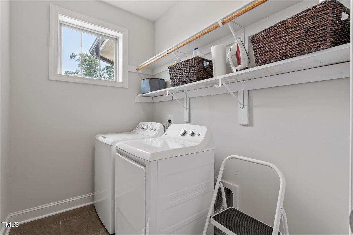 Chapel Hill, North Carolina 27516, United States, 4 Bedrooms Bedrooms, ,3 BathroomsBathrooms,Residential,Active,121555