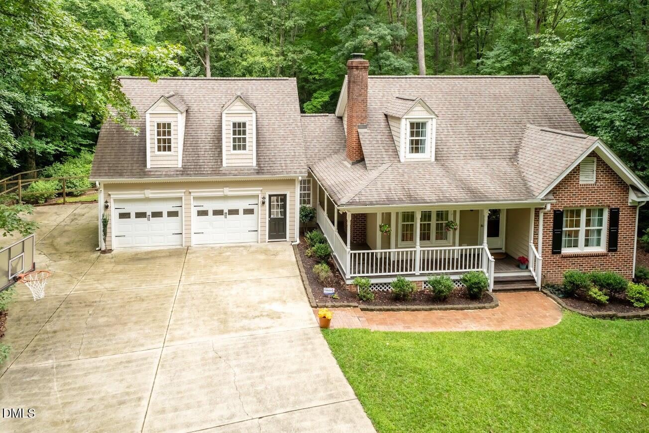 6604 Willow Chase Drive
