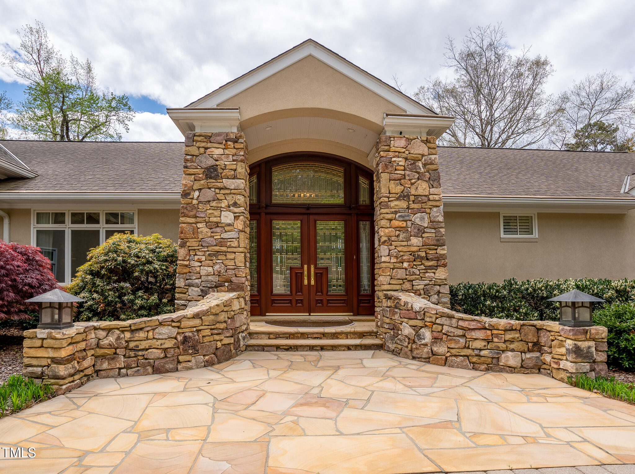 345 Porter'S Glen
