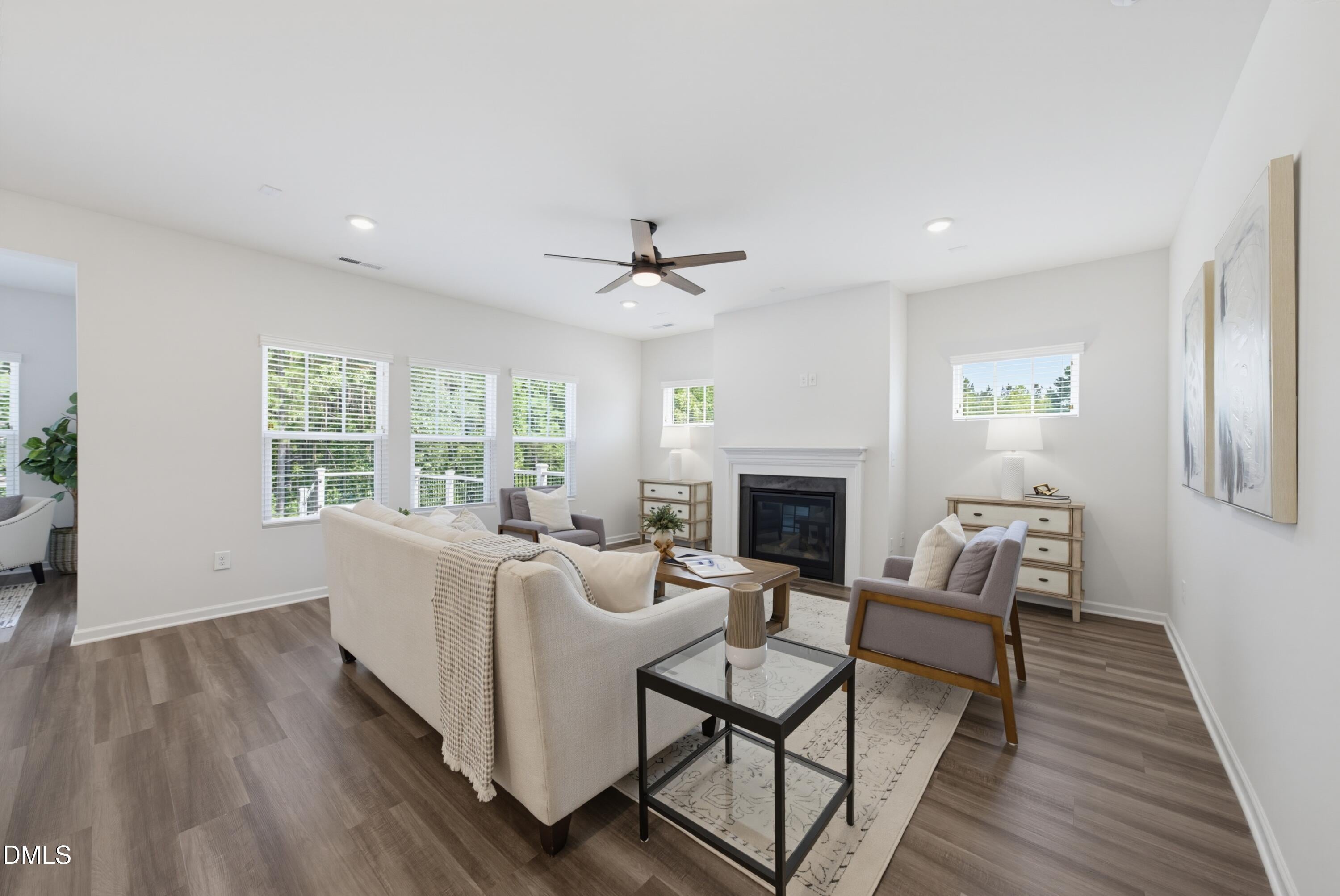 537 Oaks End Drive