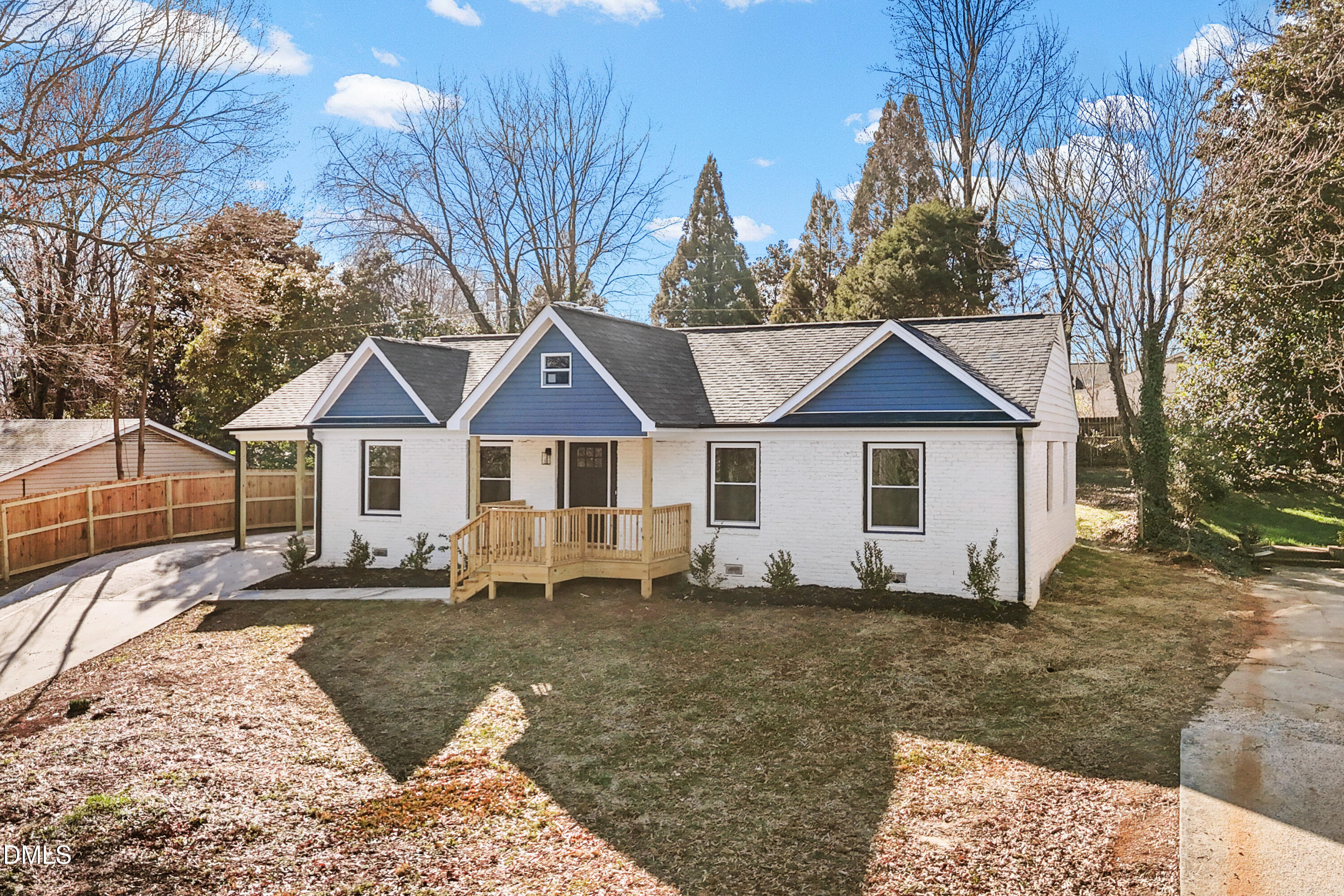 1009 Benjamin Parkway