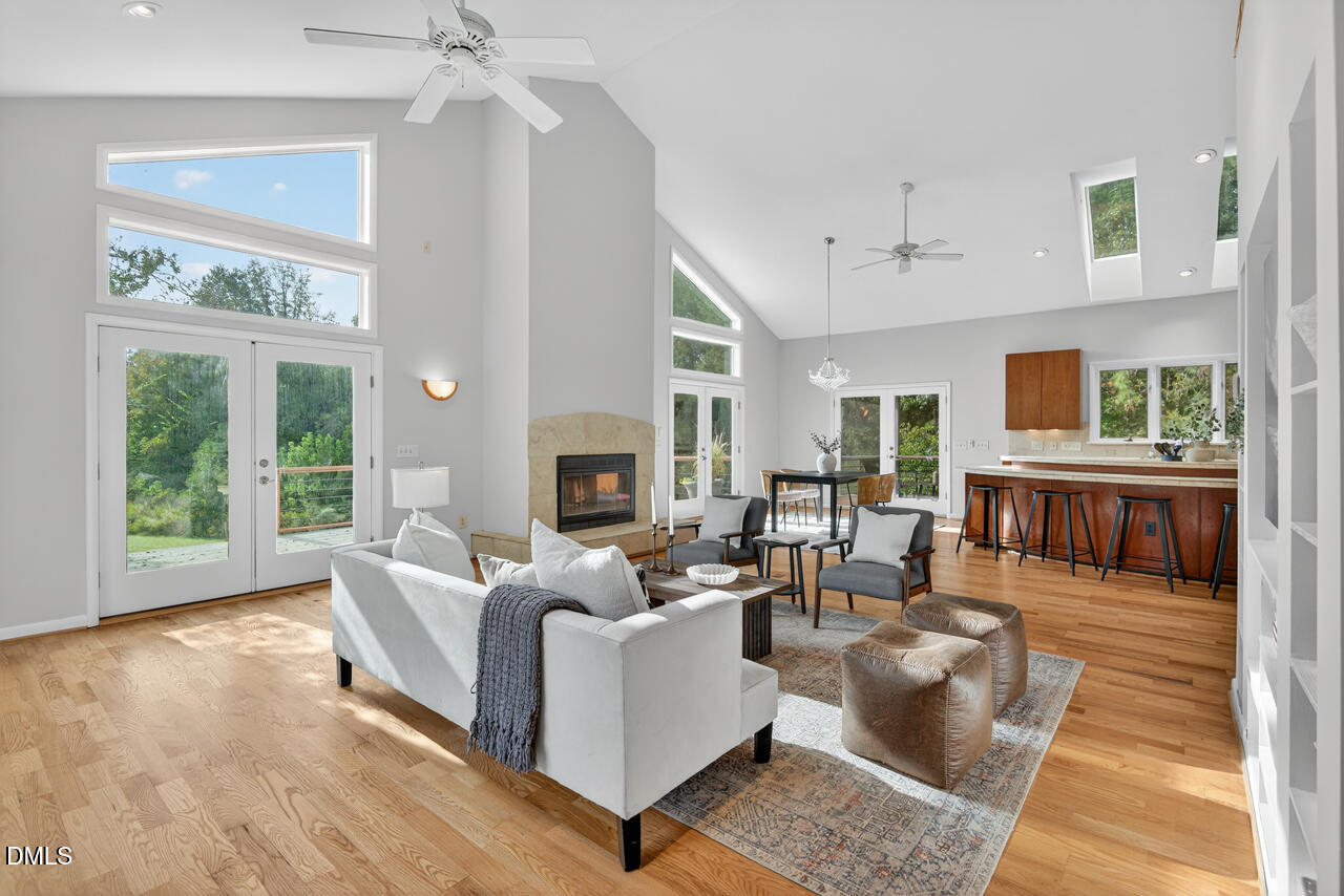 7117 New Light Trail