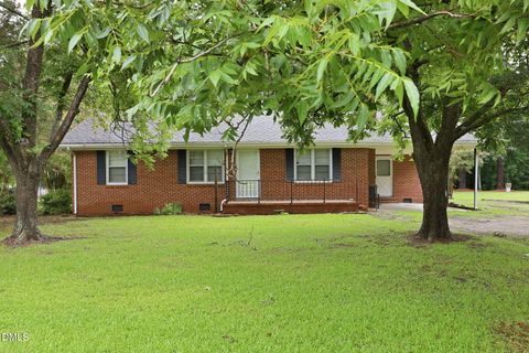 Photo of 522 Braswell Road, Goldsboro, NC 27530 (MLS # 10180130)