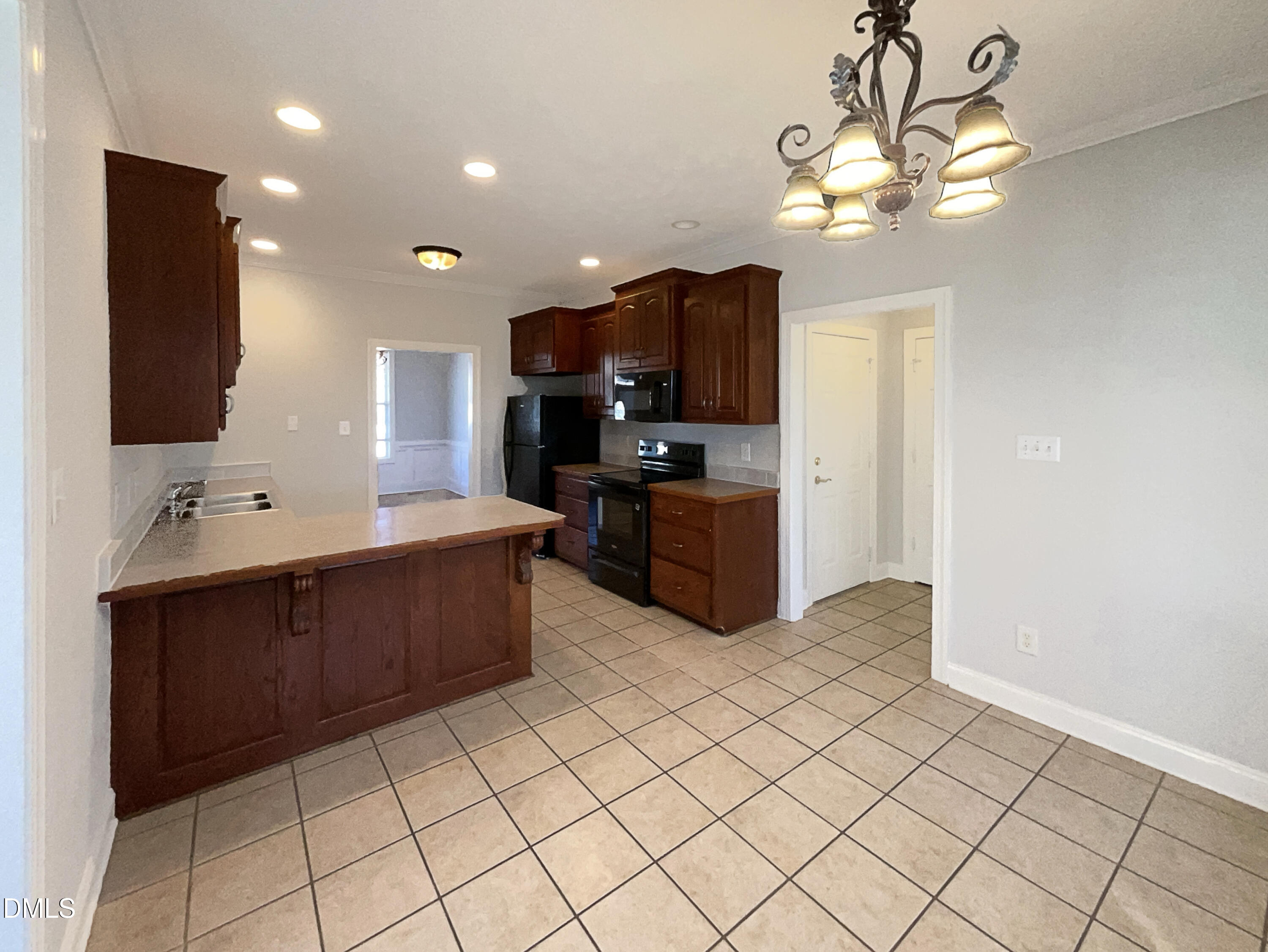 1124 Masterpiece Drive