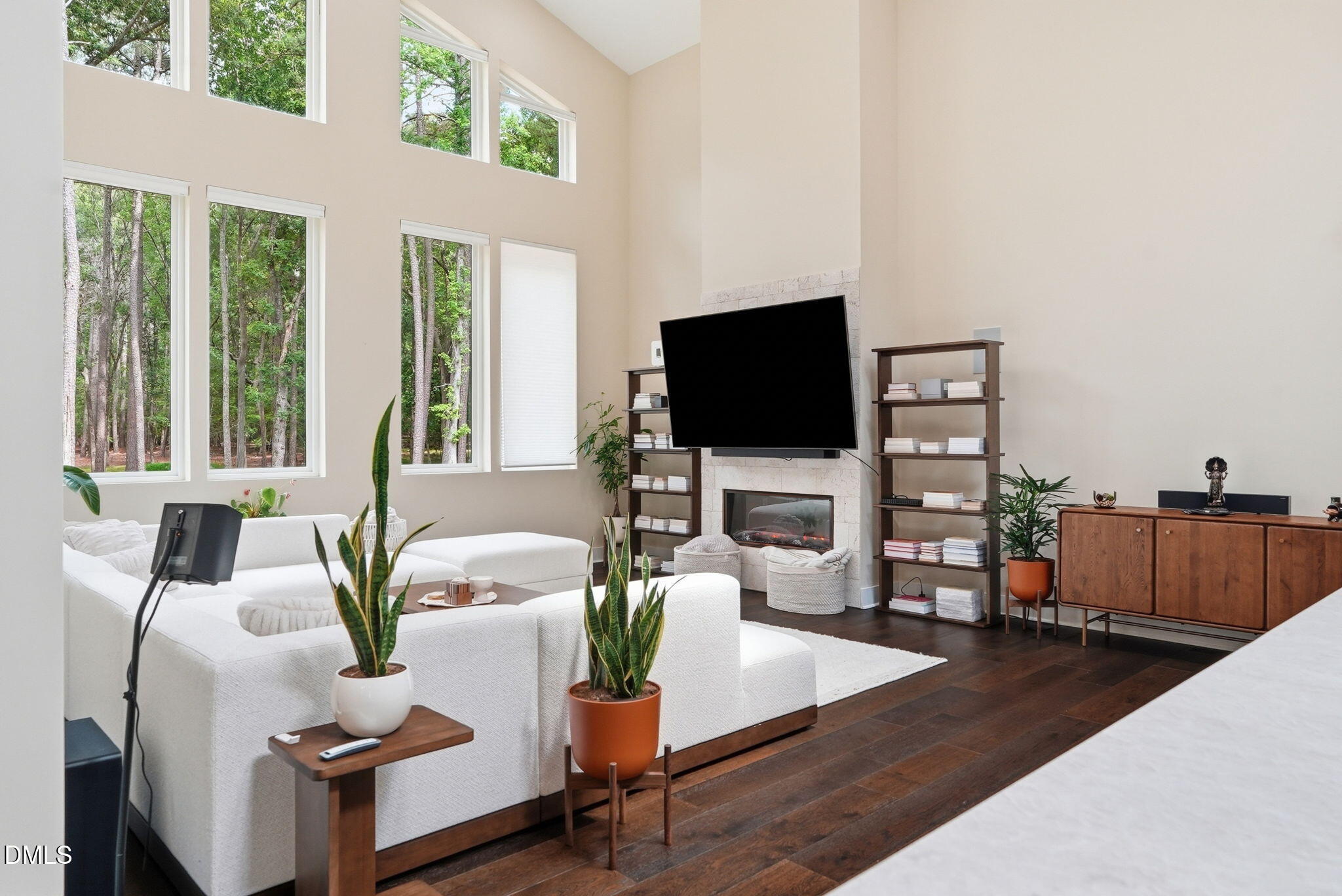 4628 Hibiscus Lane
