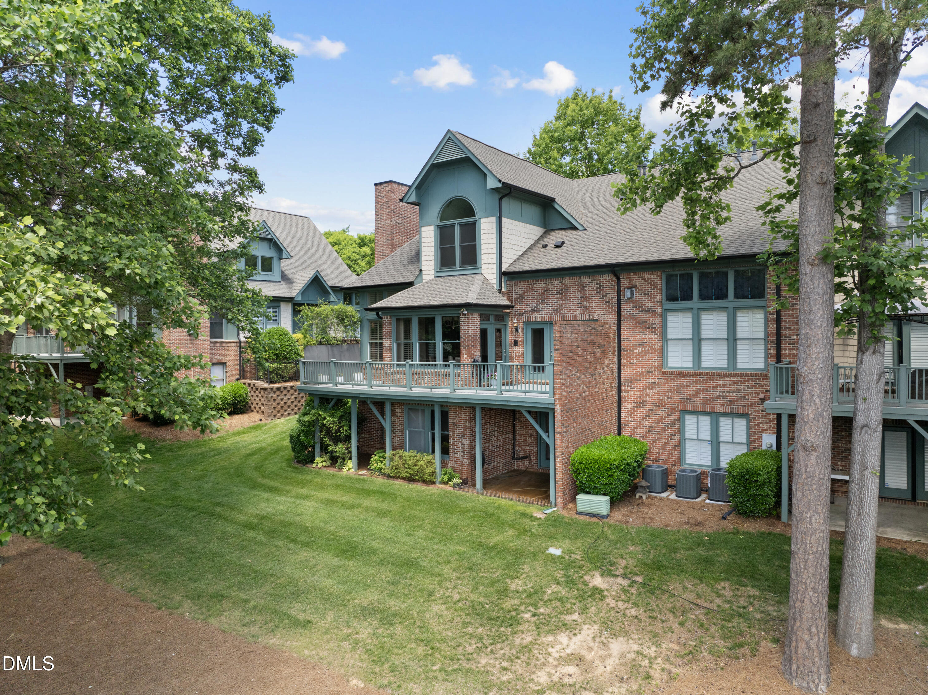 8110 Lloyd Allyns Way