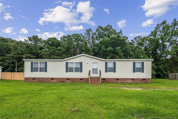 106 CAMEO LN, PARKTON, NC 28371 - Image 7f87ed4838c1337c8e3cfbef6fa44af7/3420547325