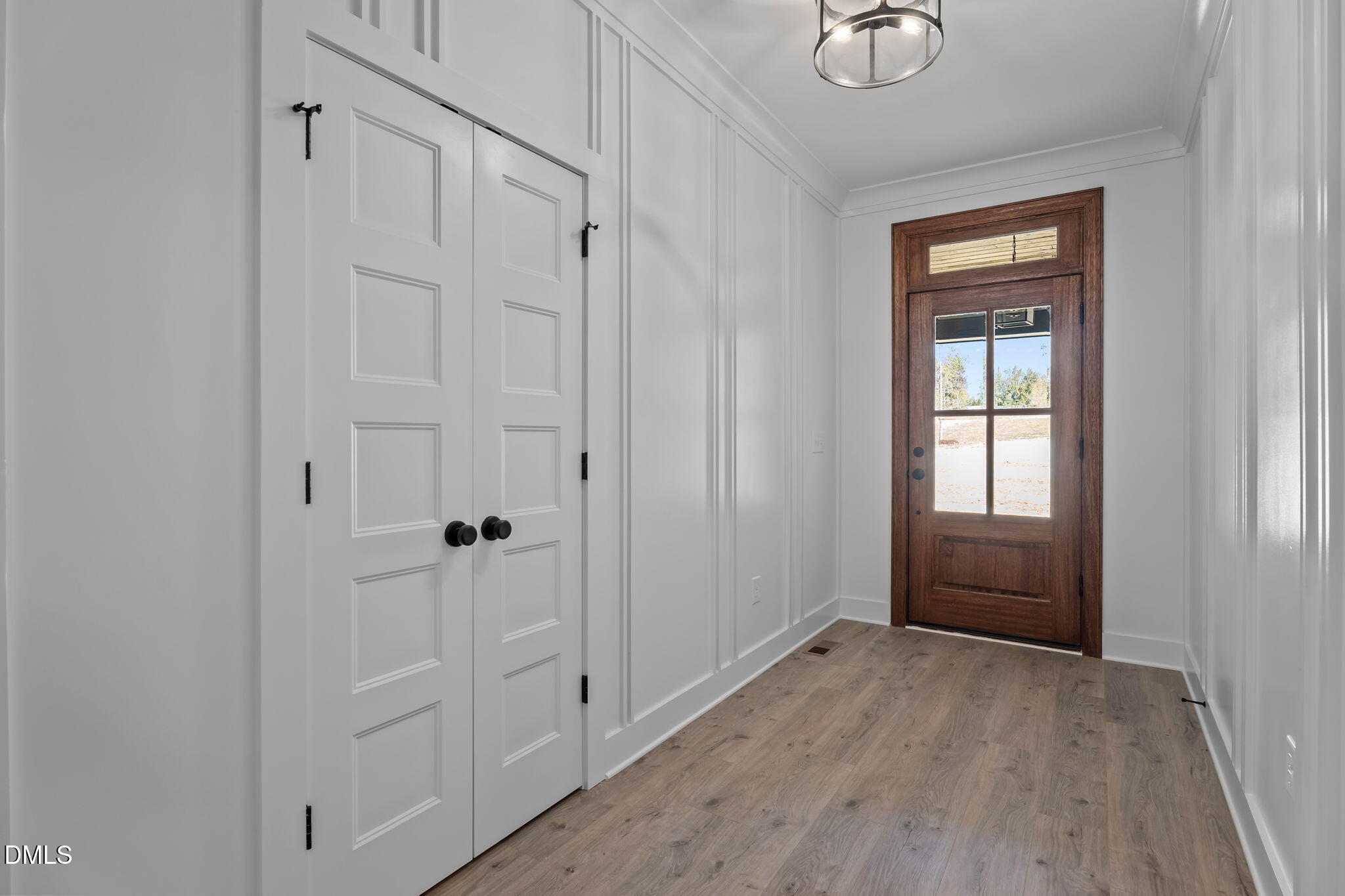 280 Stonewood Loop Lane