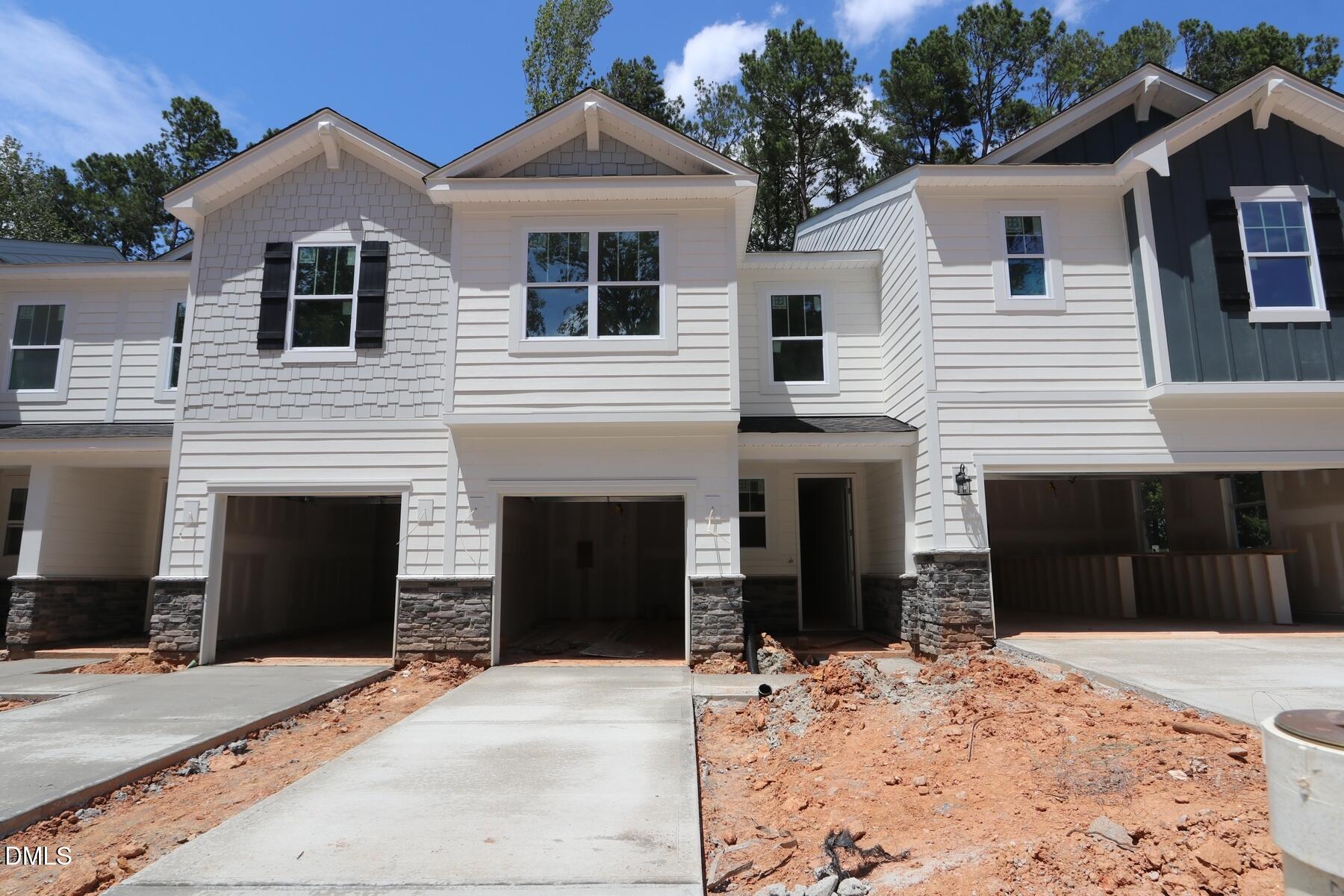 2928 Spring Manor Way