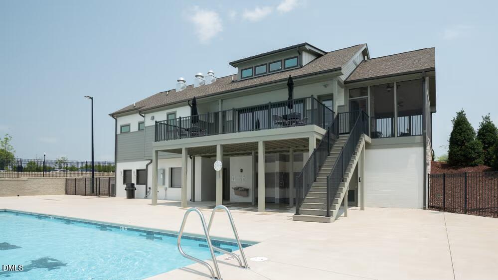 570 Barrington Row Avenue