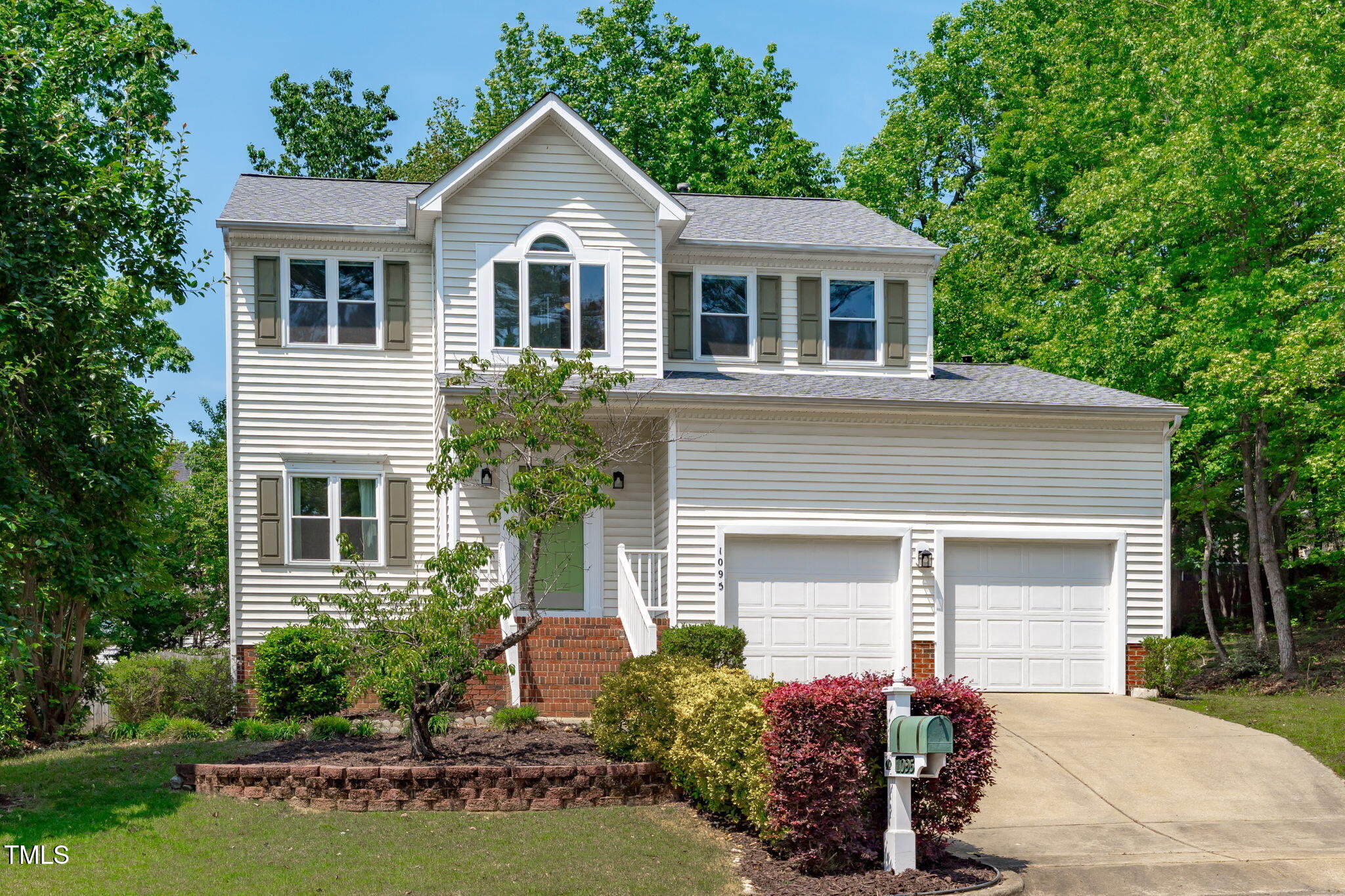 1095 Vauxhall Drive