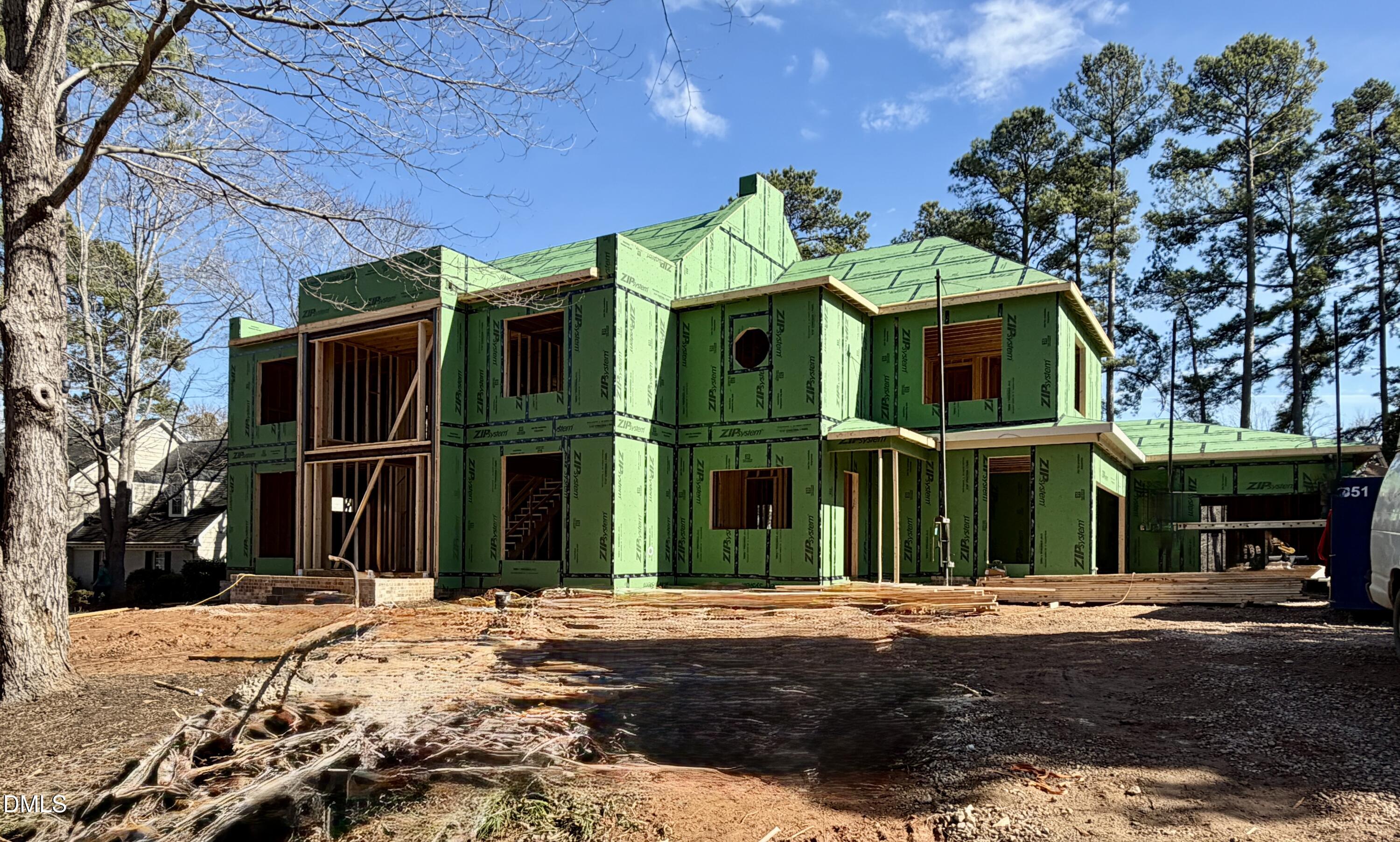 7136 North Ridge Drive