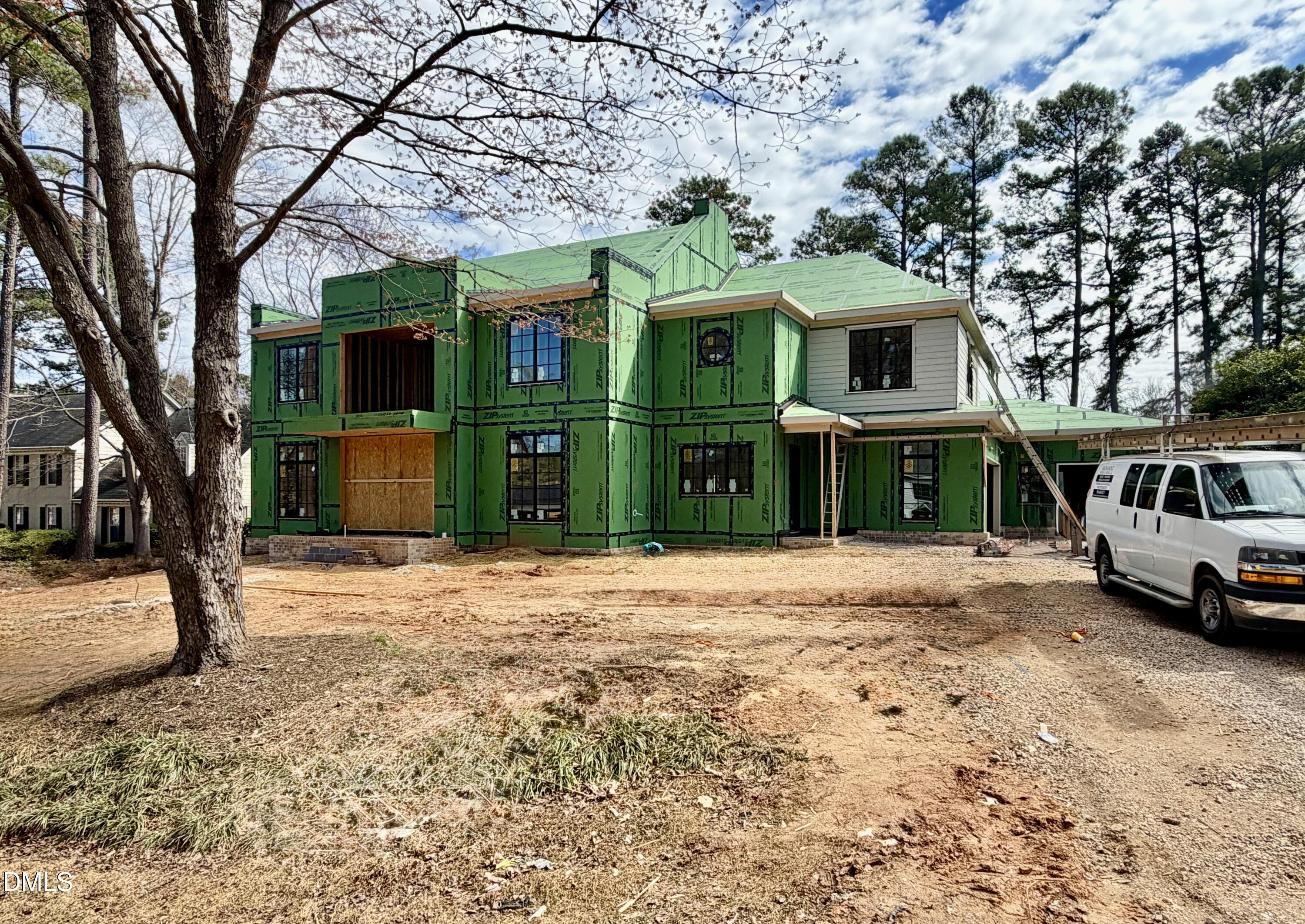 7136 North Ridge Drive