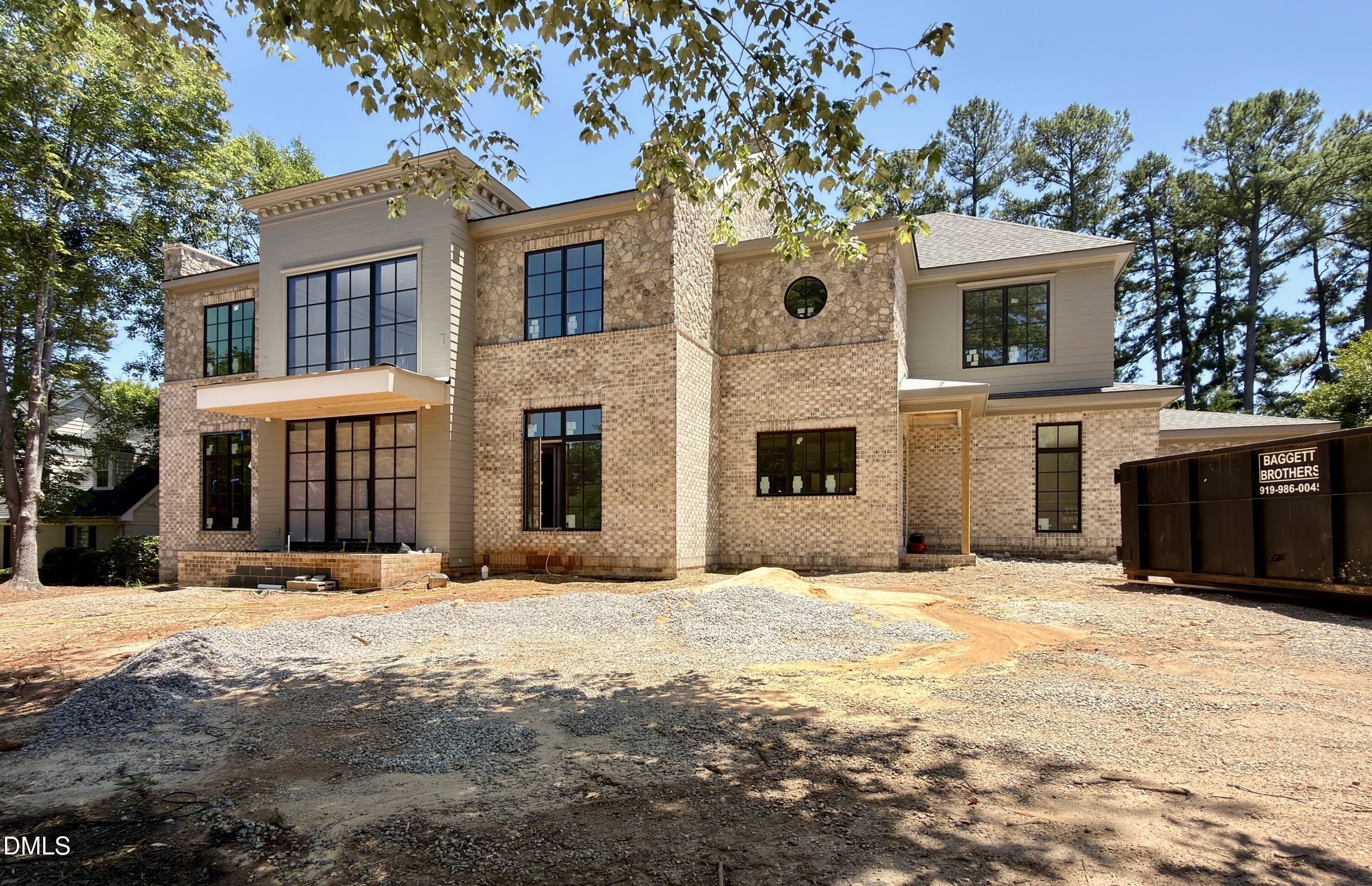 7136 North Ridge Drive