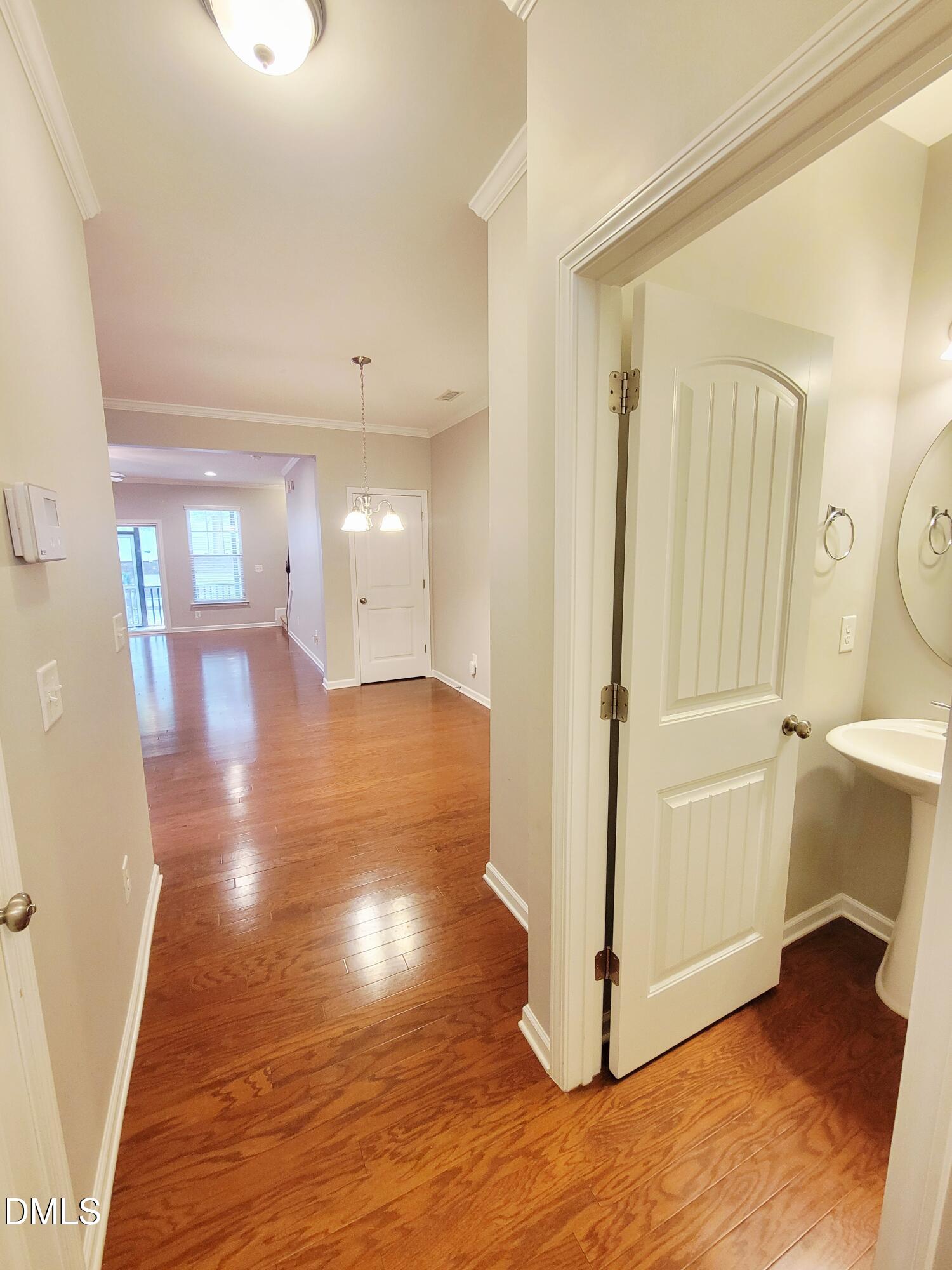 2425 Swans Rest Way
