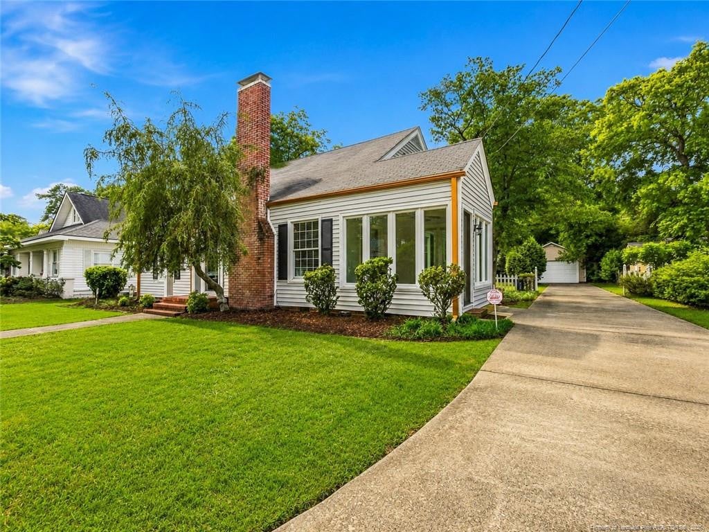 112 Ellington Street