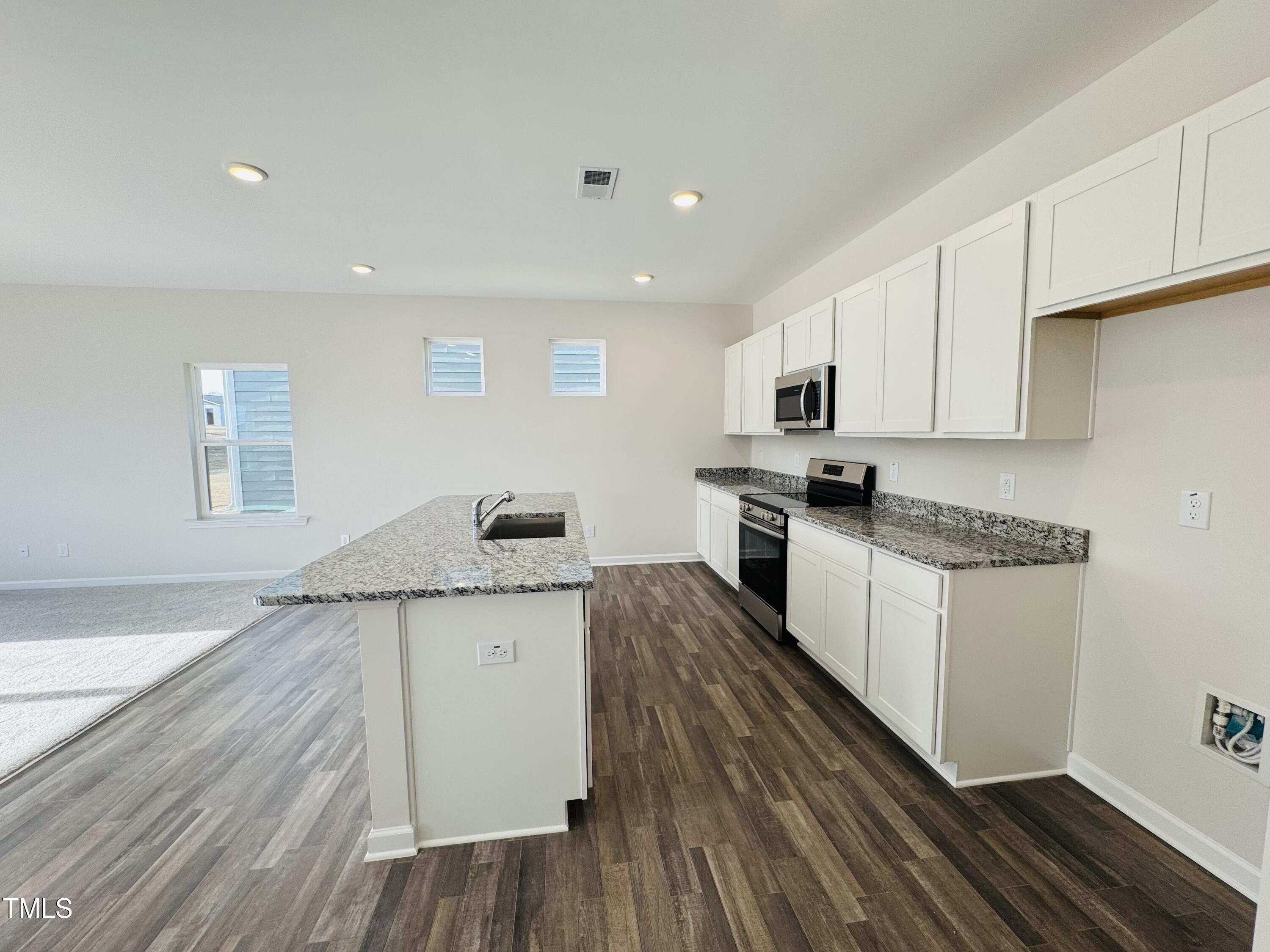 83 Commons Circle 236