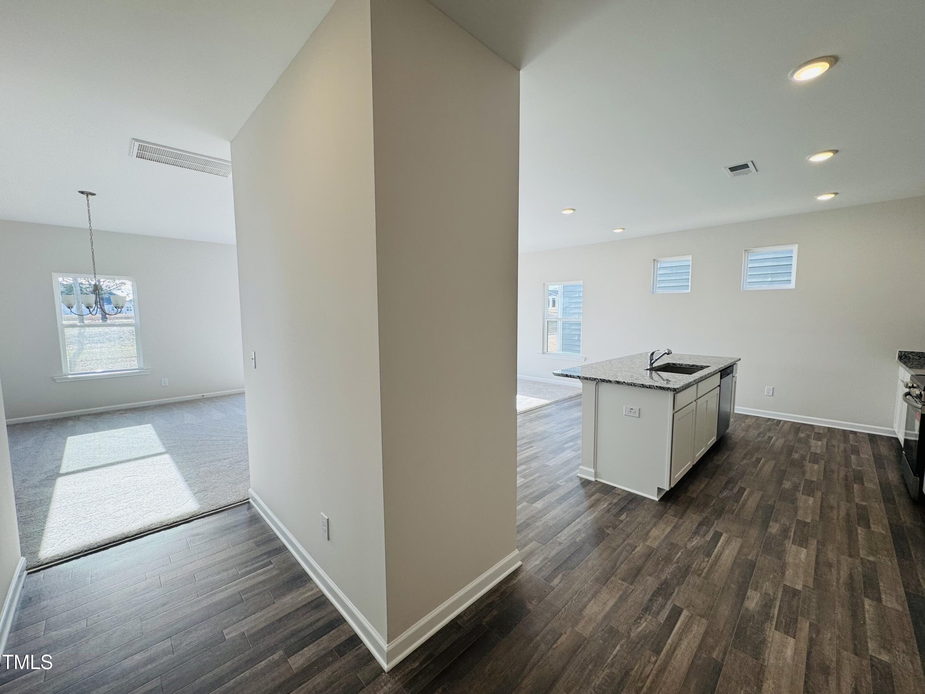 83 Commons Circle 236