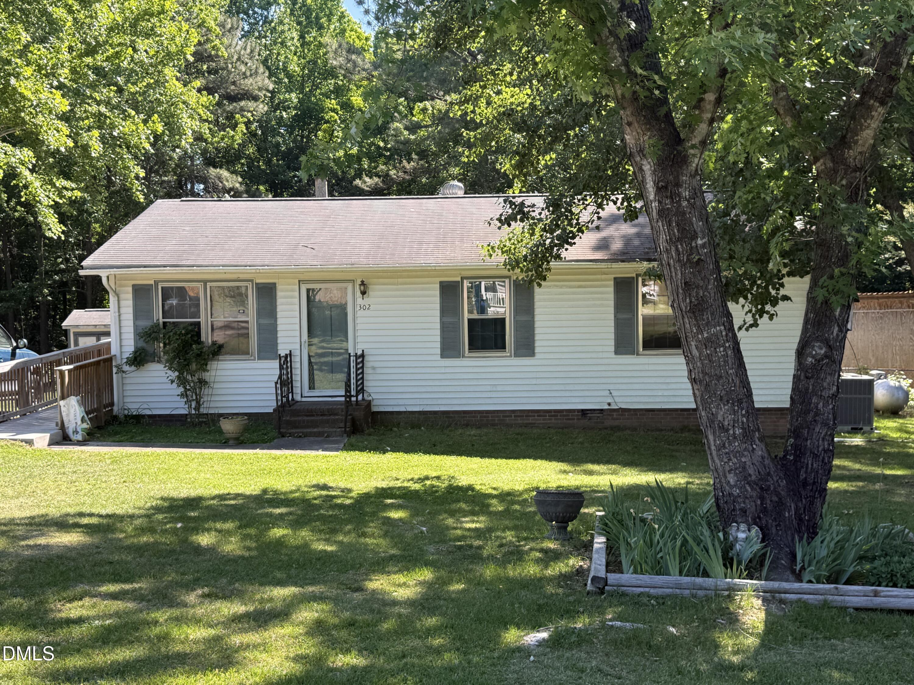 302 N Gaylee Lake Drive