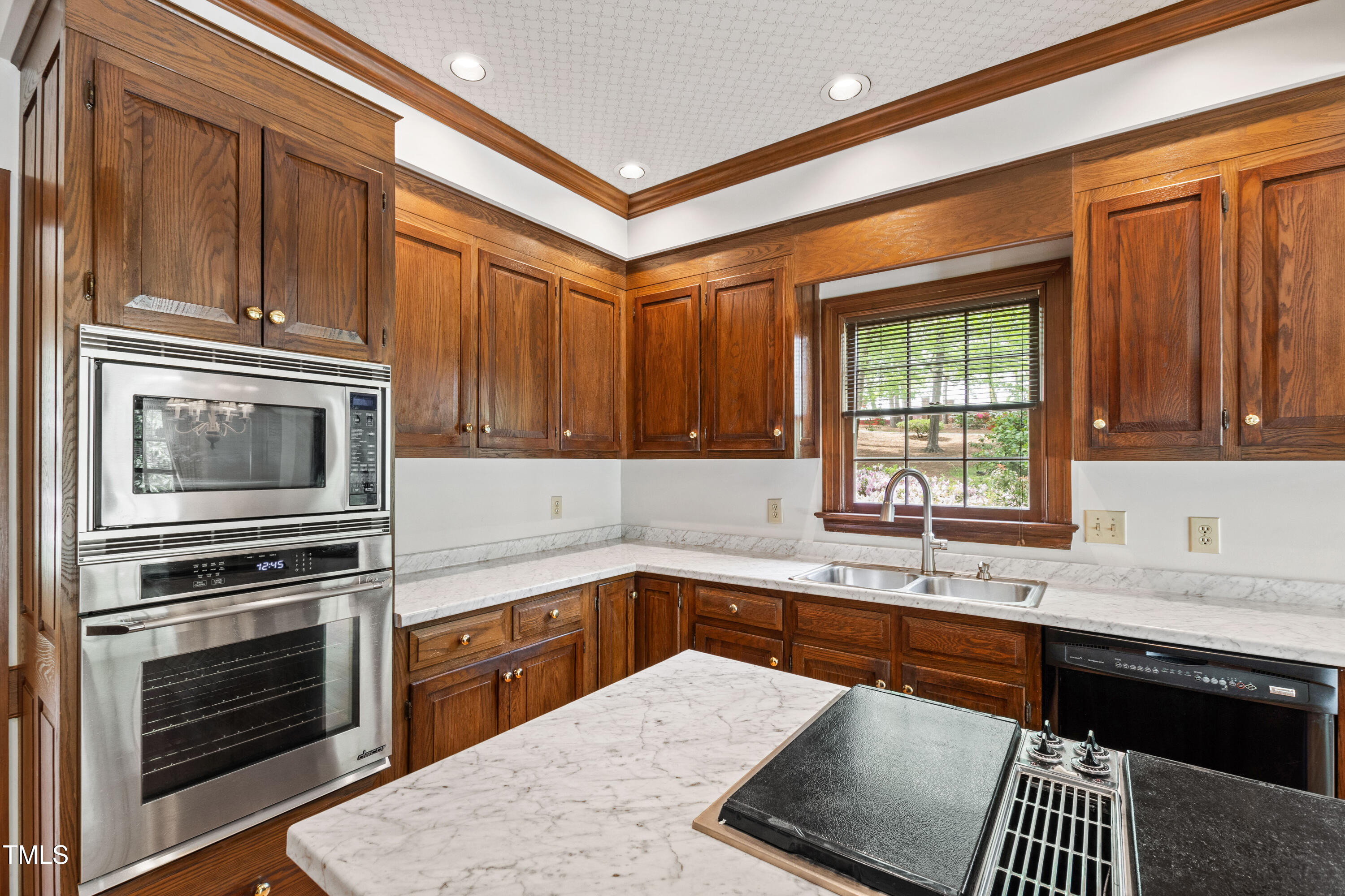 Raleigh, North Carolina 27612, United States, 4 Bedrooms Bedrooms, ,4 BathroomsBathrooms,Residential,Active,109105