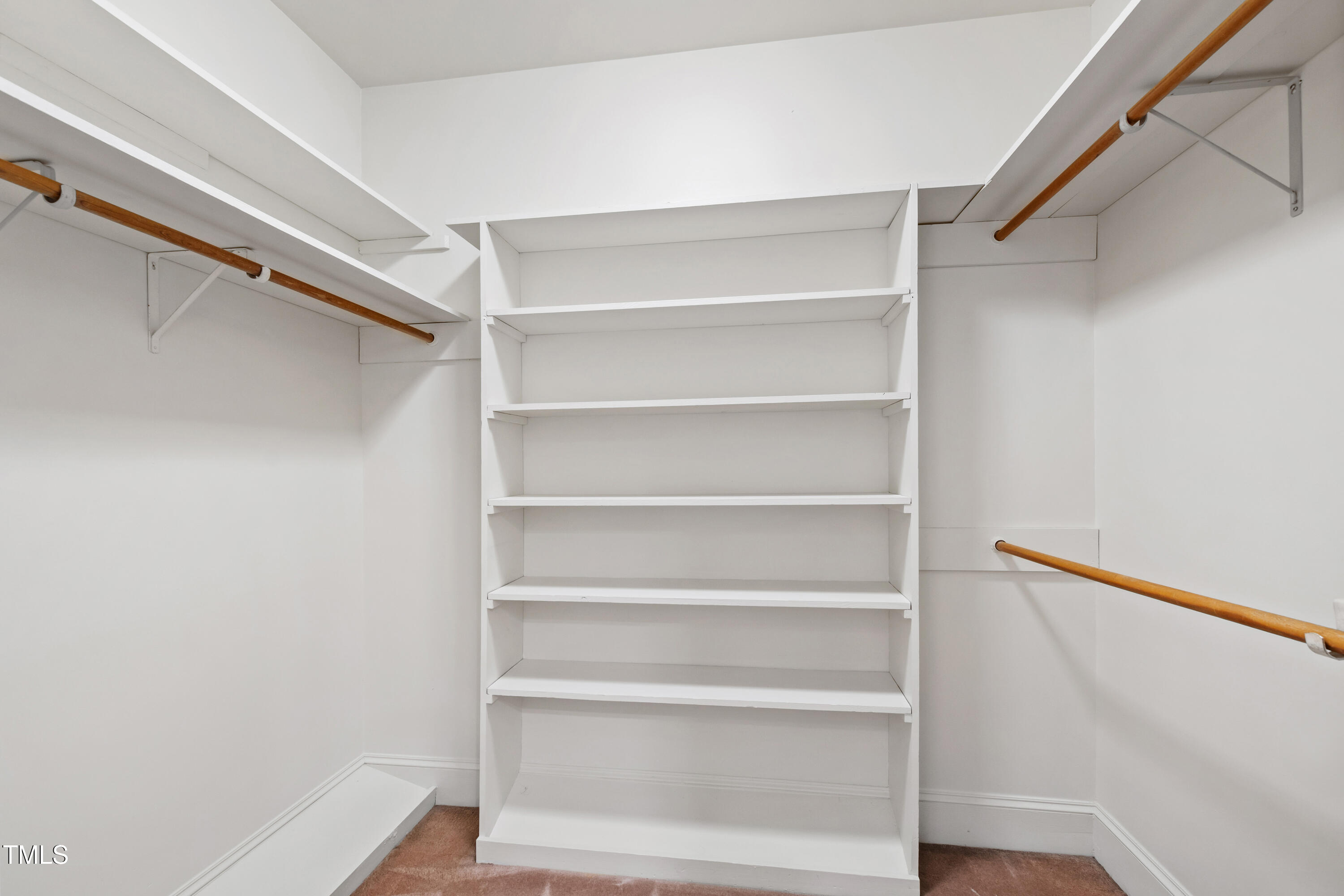 Raleigh, North Carolina 27612, United States, 4 Bedrooms Bedrooms, ,4 BathroomsBathrooms,Residential,Active,109105