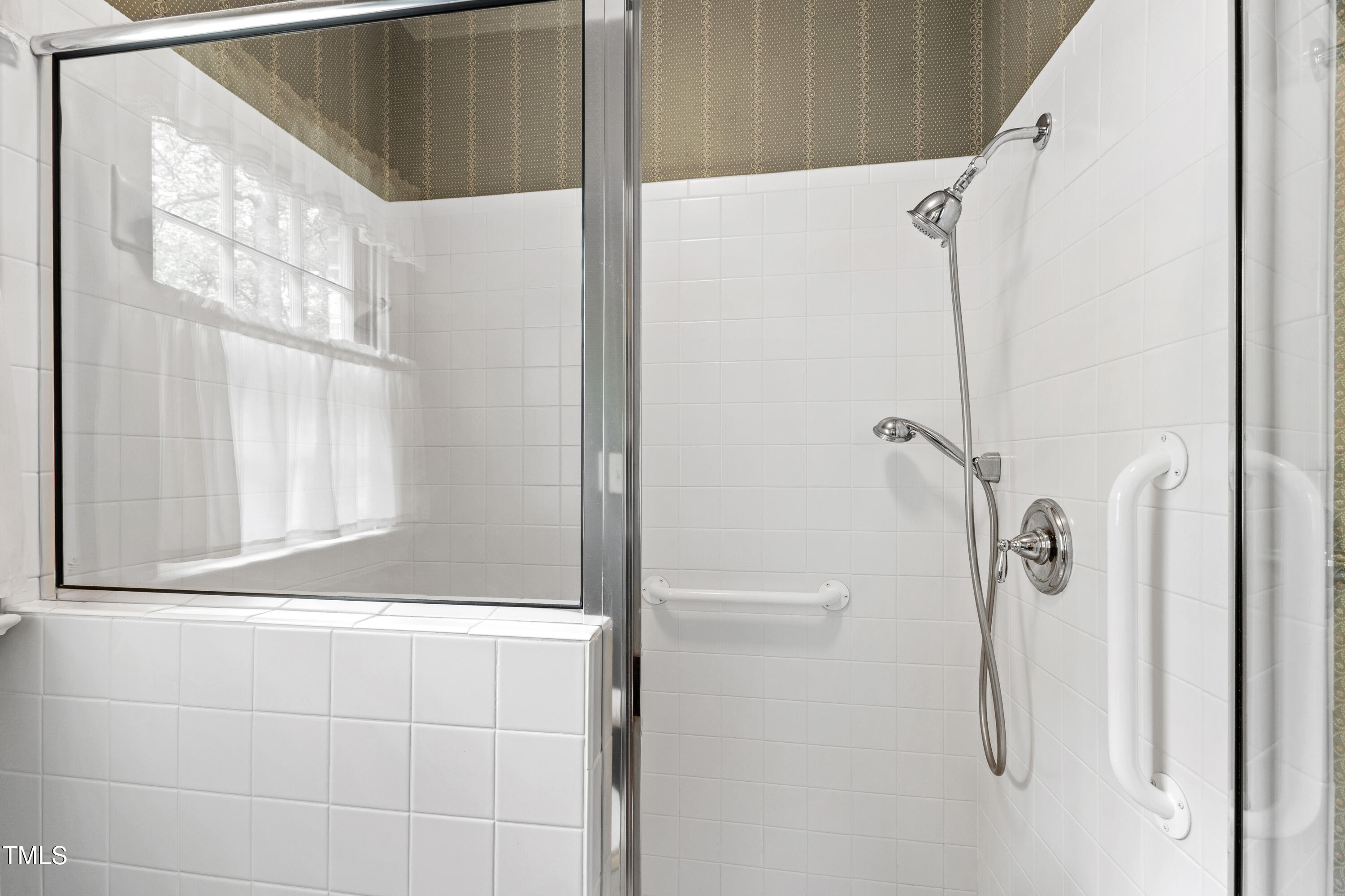 Raleigh, North Carolina 27612, United States, 4 Bedrooms Bedrooms, ,4 BathroomsBathrooms,Residential,Active,109105