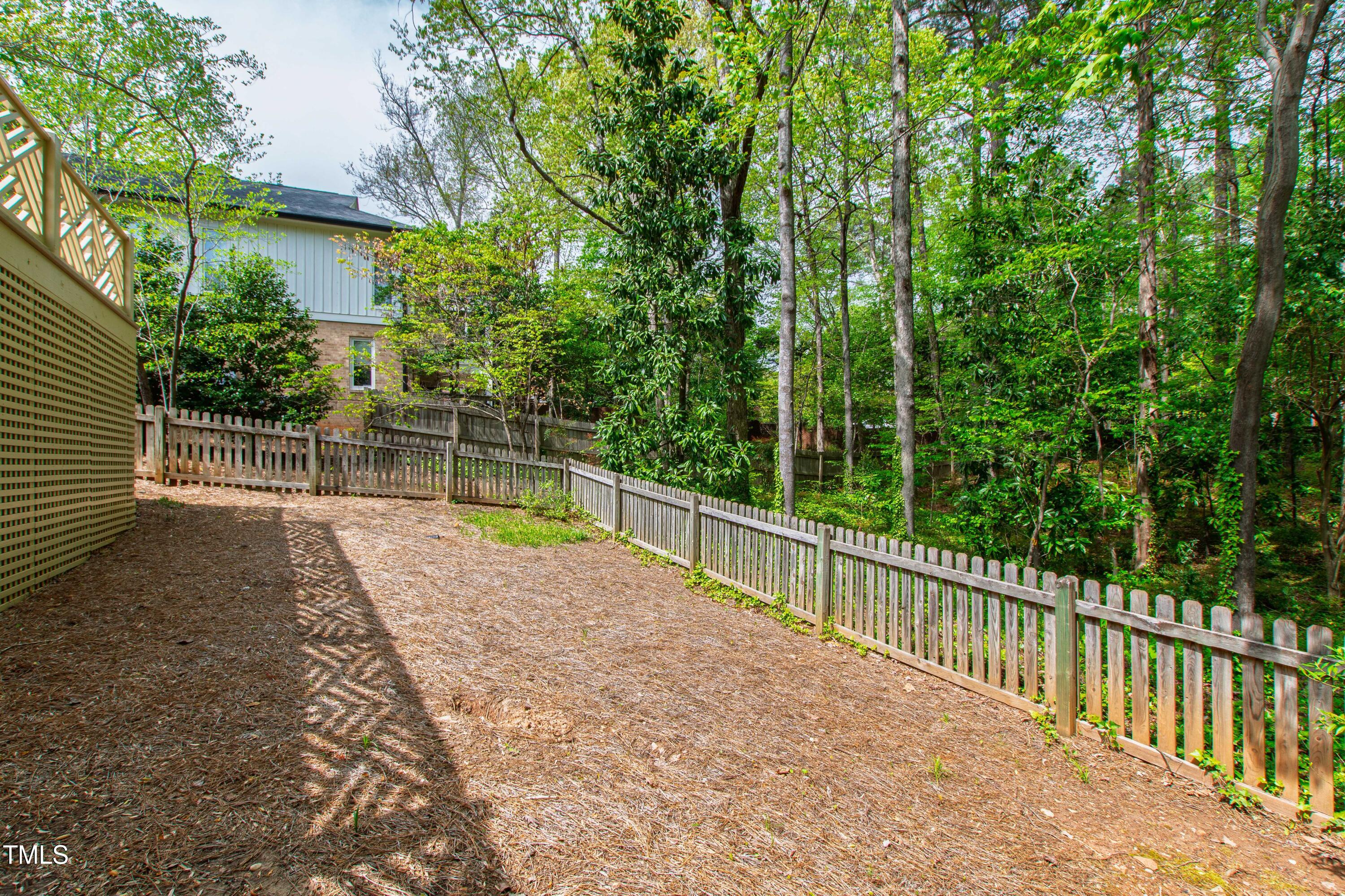 Raleigh, North Carolina 27612, United States, 4 Bedrooms Bedrooms, ,4 BathroomsBathrooms,Residential,Active,109105