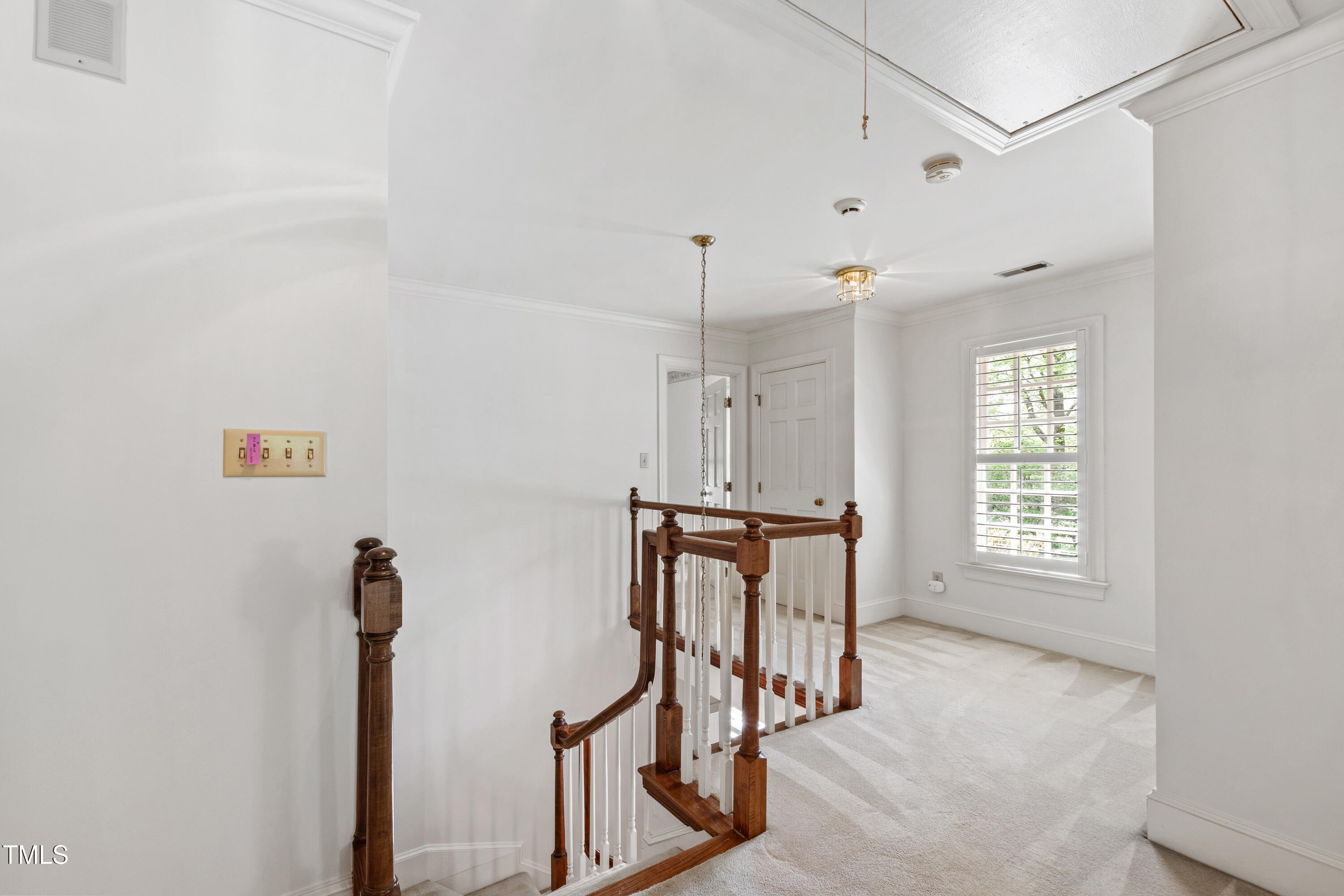 Raleigh, North Carolina 27612, United States, 4 Bedrooms Bedrooms, ,4 BathroomsBathrooms,Residential,Active,109105